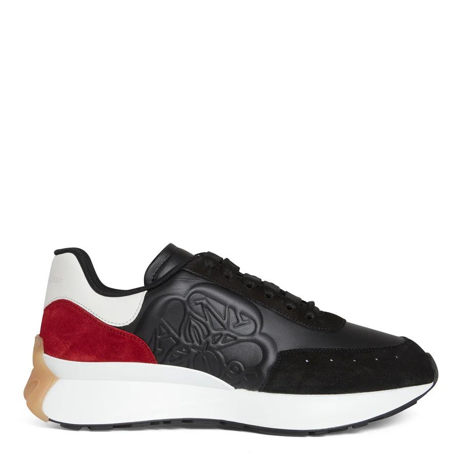 o1w1db10725 Sprint Runner in Black