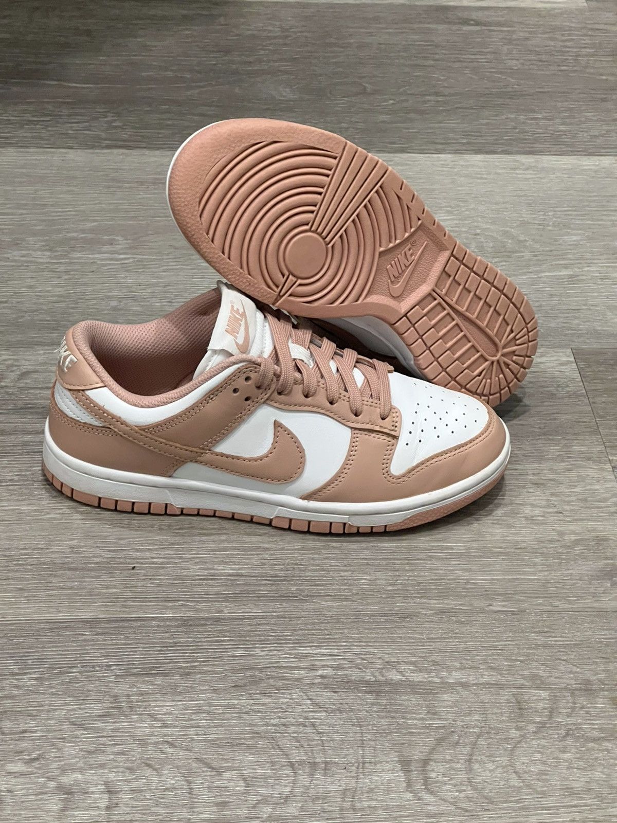 Nike Nike dunk low Rose Whisper Sz 6W Size US 6 / IT 36 - 1 Thumbnail