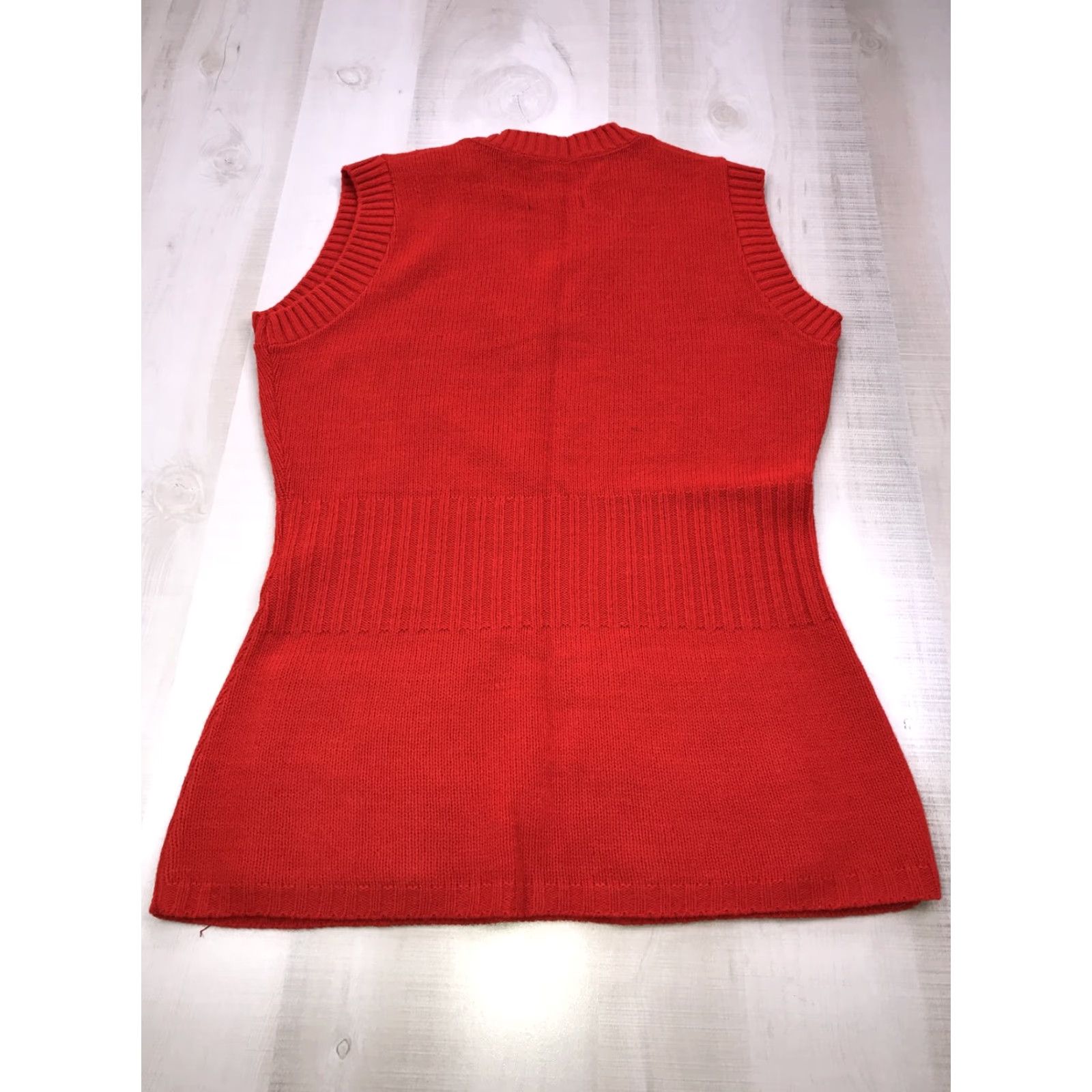 Vintage Vtg JC Penny Sweater Sleeveless Red Knit V-Neck Pocket Front Women Med Vintage Bohemian Classic Teacher School Preppy Hippie Pullover Size M / US 6-8 / IT 42-44 - 4 Thumbnail
