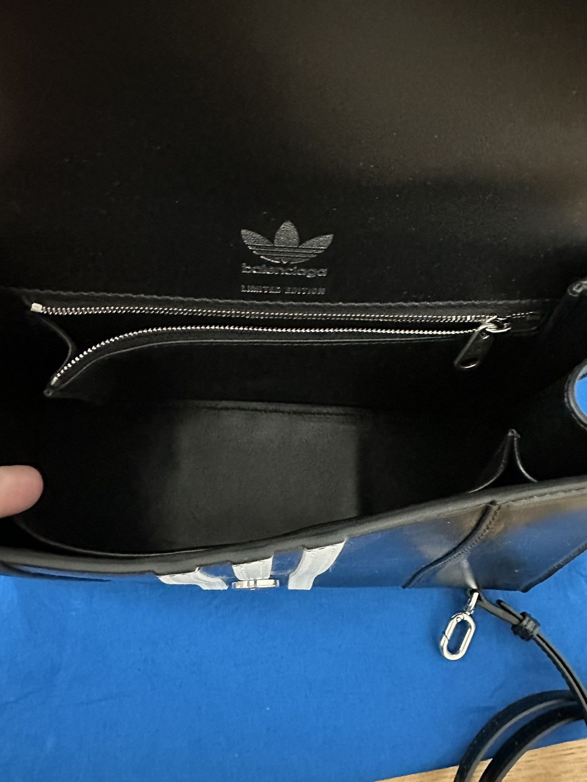 Adidas × Balenciaga Balenciaga x adidas Shoulder Bag. LIMITED EDITION Size ONE SIZE - 9 Thumbnail