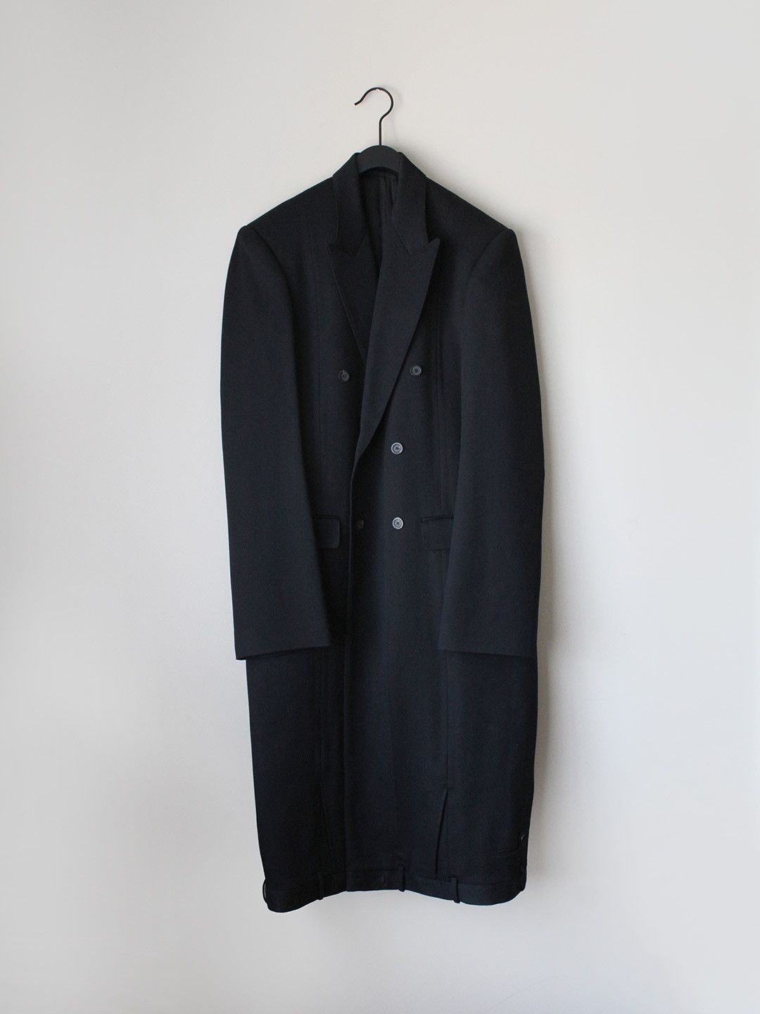 Balenciaga FW23 Runway Reconstructed Oversized Coat Size US L / EU 52-54 / 3 - 1 Thumbnail