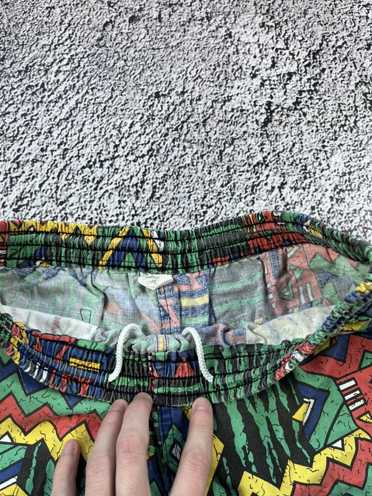 Vintage Vintage 90s art shorts streetwear Hawaiian style size L Size US 34 / EU 50 - 6 Thumbnail