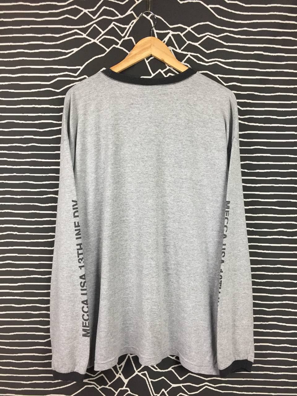 Mecca Vtg 90s Mecca Timberwolf USA 13th Inf Div Longsleeve Tee Size US L / EU 52-54 / 3 - 7 Thumbnail