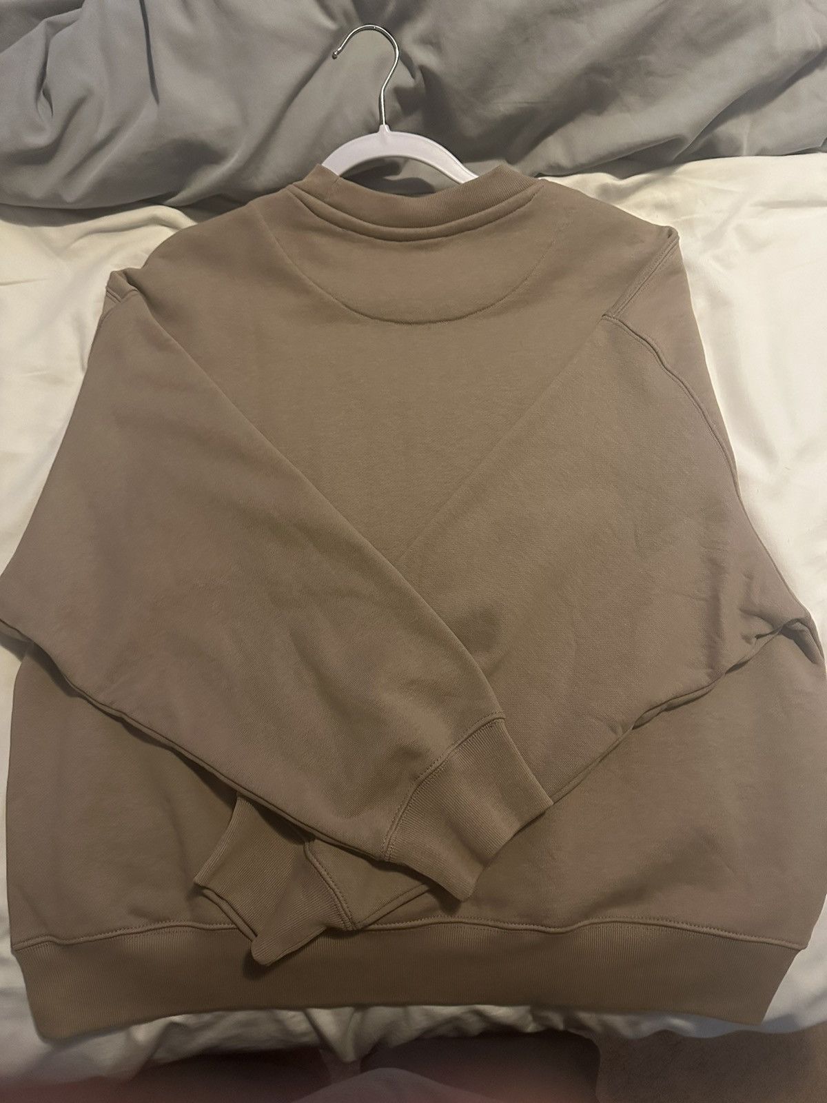 H&M Beige Sweater Size US M / EU 48-50 / 2 - 3 Thumbnail