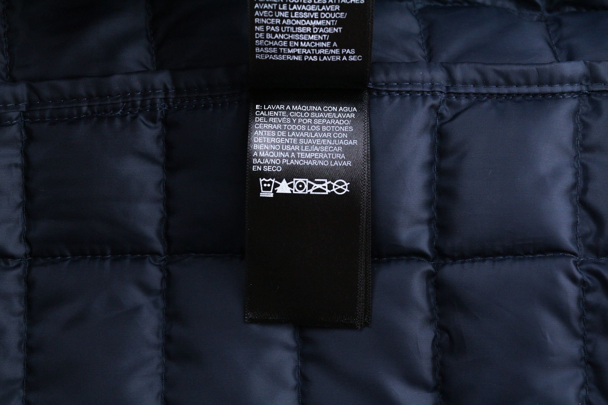 The North Face T93Y3N XL Thermoball Eco High Neck Lined Blue Jacket 79749 Size US XL / EU 56 / 4 - 10 Thumbnail