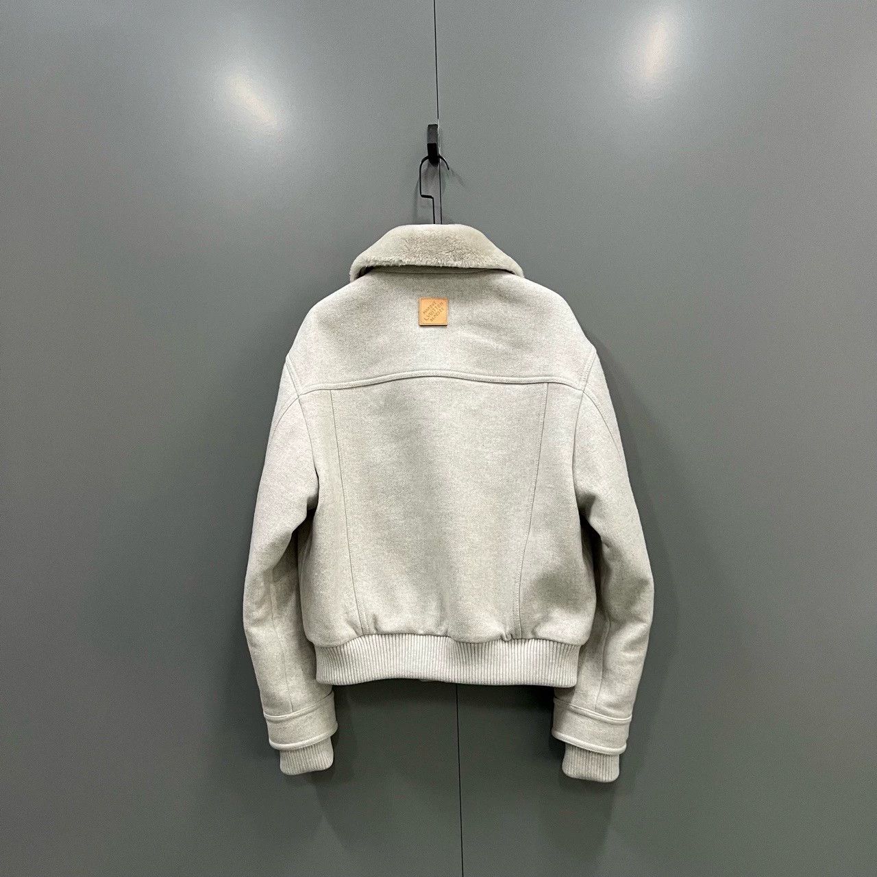 Louis Vuitton louis vuitton ski collection cream wool jacket Size US L / EU 52-54 / 3 - 2 Thumbnail
