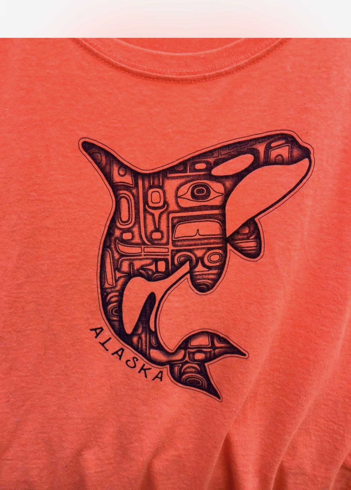 Hanes Hot pink 90’s Alaska T-shirt with Native American Orca Size US XXL / EU 58 / 5 - 3 Thumbnail