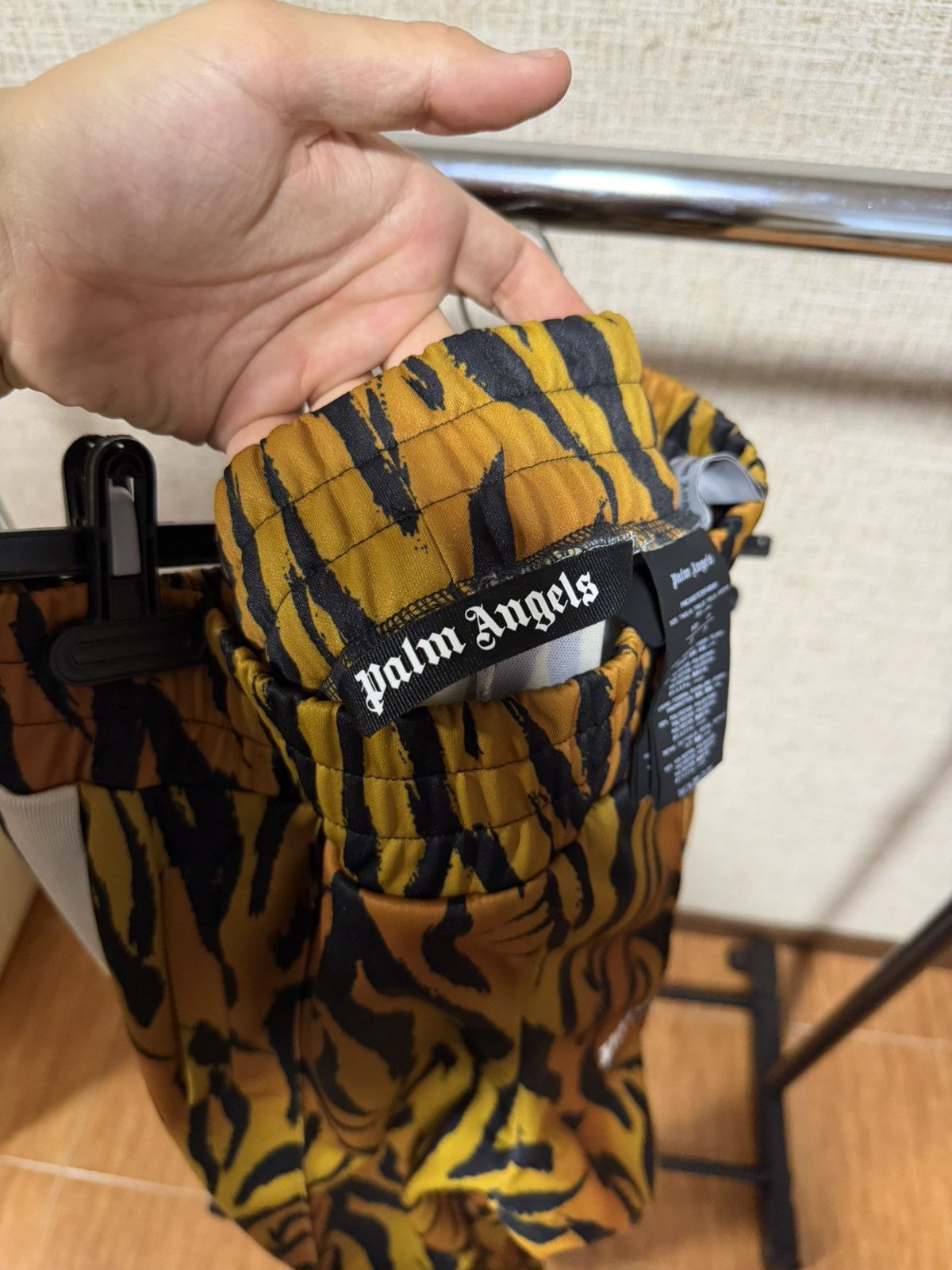 Palm Angels PALM ANGELS CAMO TIGER TRACK PANTS Size US 30 / EU 46 - 6 Thumbnail