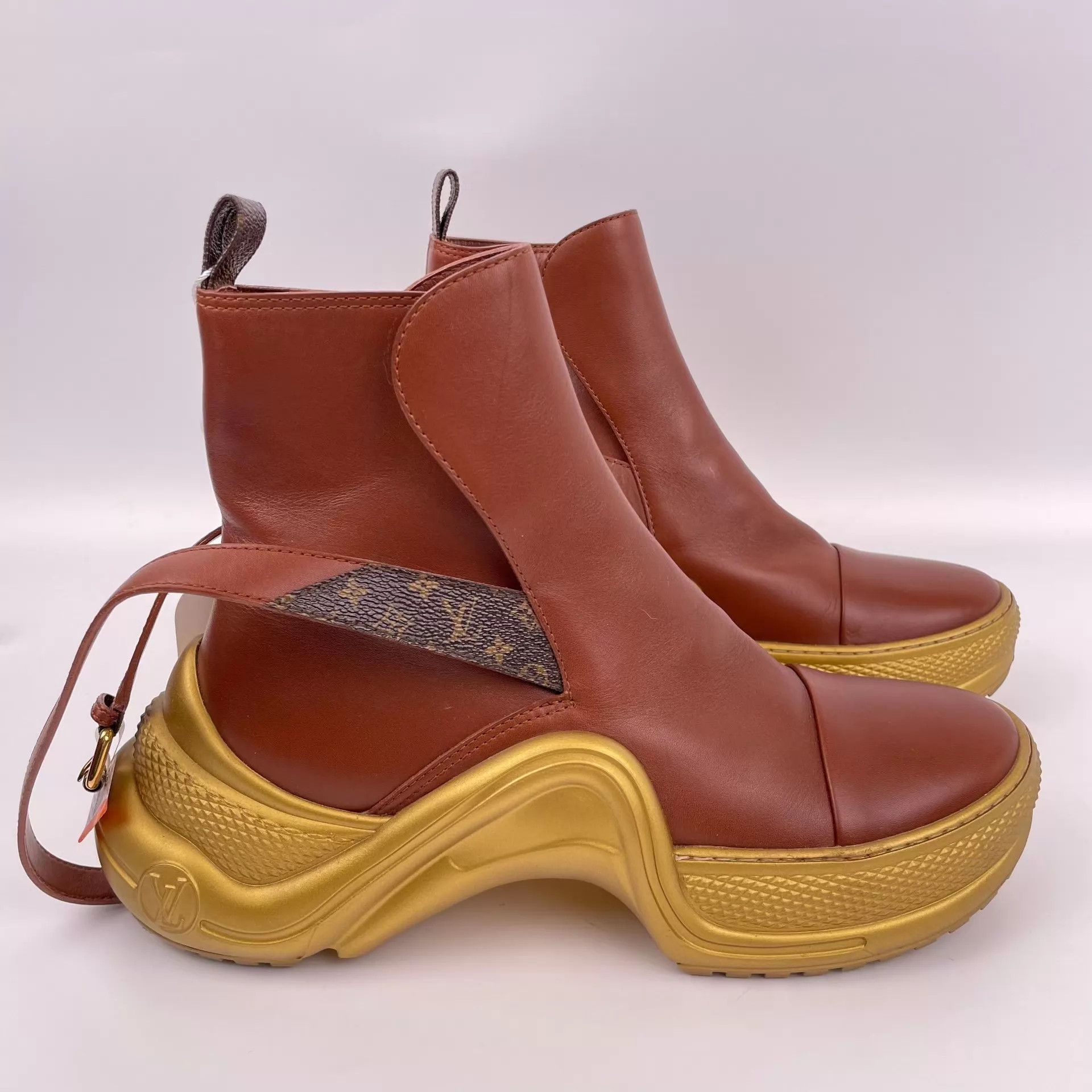Louis Vuitton LV Tan Sneakers Size 40 18 Size US 9.5 / IT 39.5 - 9 Thumbnail