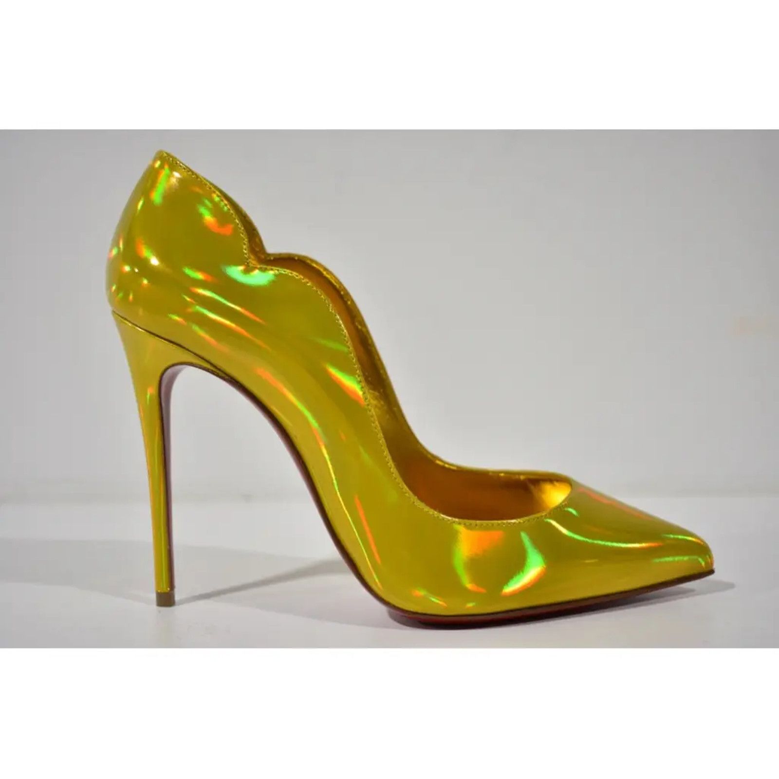 Christian Louboutin Hot Chick 100 Yellow Patent Psychic Pointed Heel Pump 36.5 Size US 6.5 / IT 36.5 - 2 Thumbnail