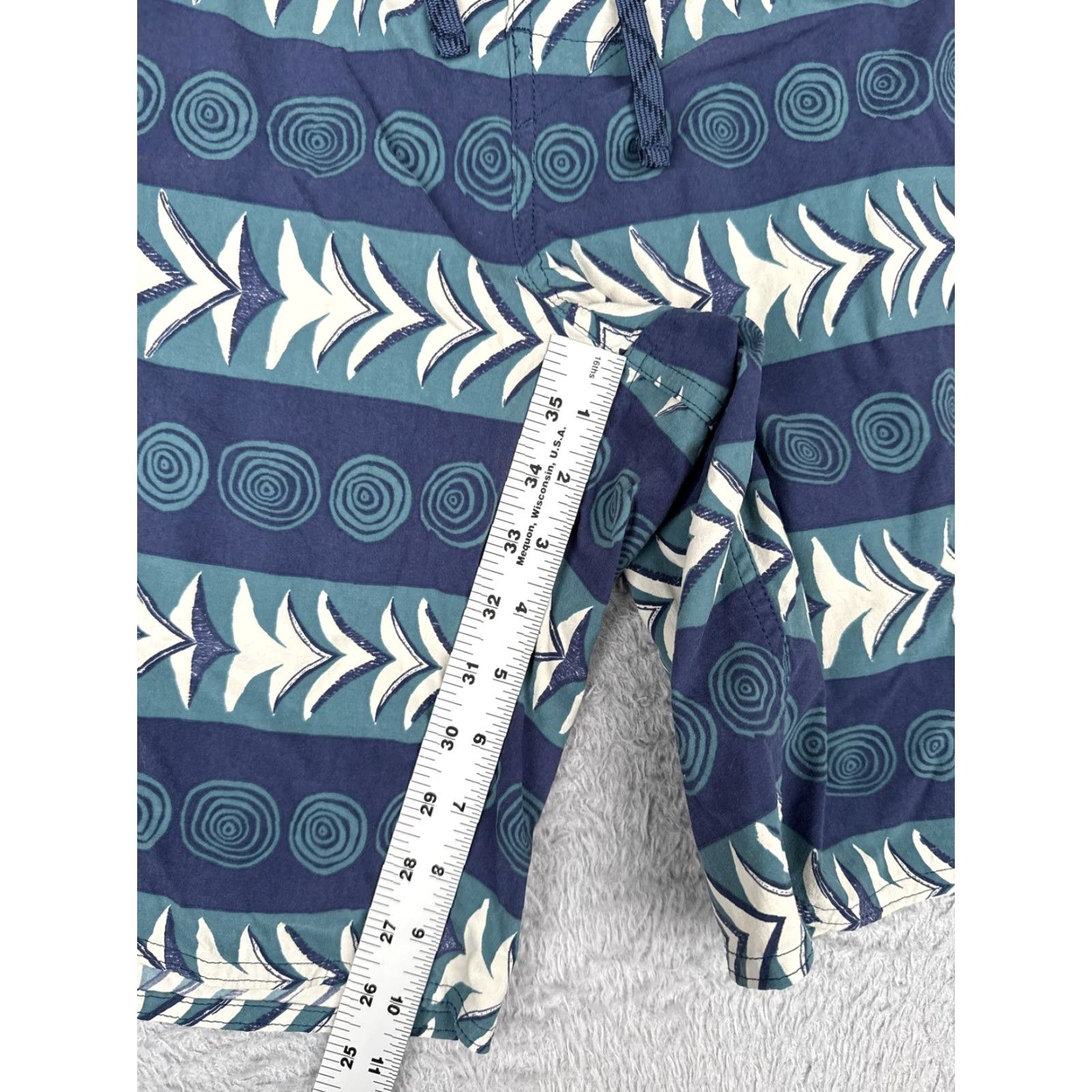 Patagonia Patagonia Board Shorts Mens 34 Blue Tribal Stripe Swim Trunks Drawstring Surf Bottoms Mens Size US 34 / EU 50 - 6 Thumbnail