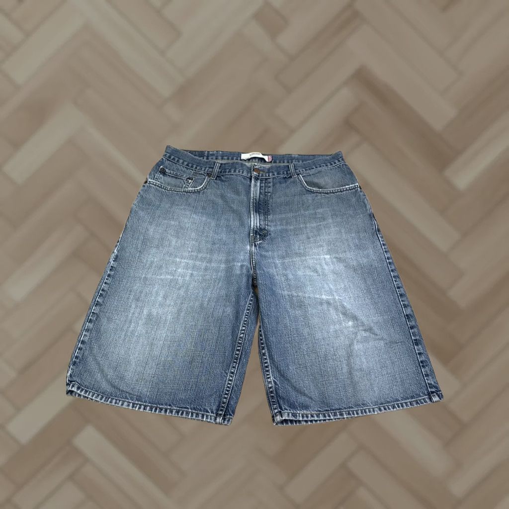 Levi's VINTAGE Levi's 569 Jeans Shorts Bermuda Men 38 Blue Relaxed 5-Pocket Y2K Skater Shorts Size US 38 / EU 54 - 1 Thumbnail