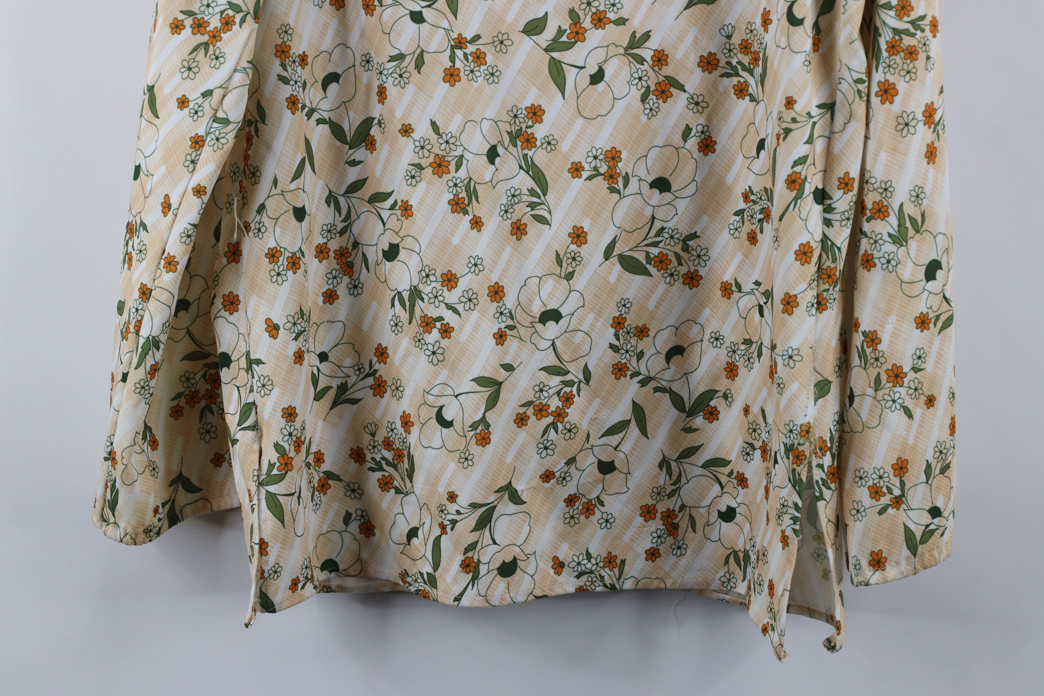 Vintage Vintage 70s Mid Century Modern MCM Flower Knit Shirt USA Size L / US 10 / IT 46 - 15 Thumbnail