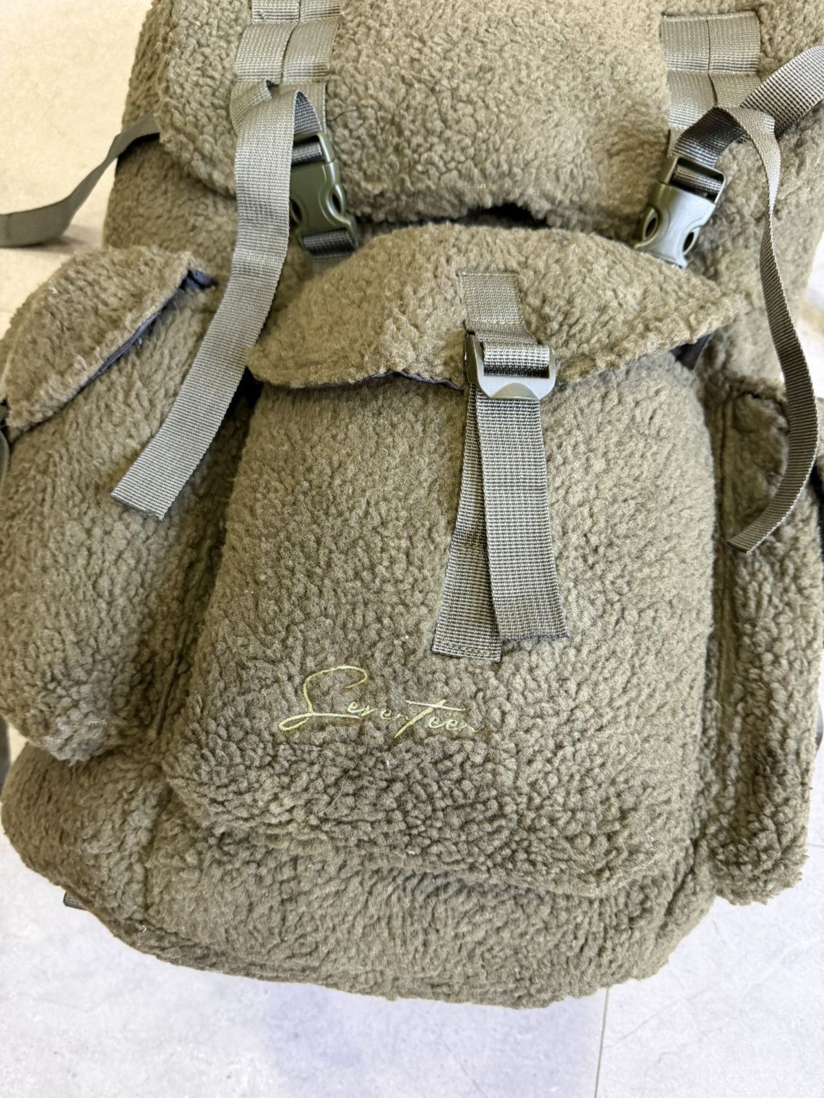 Other Vintage green fur backpack Size ONE SIZE - 2 Thumbnail