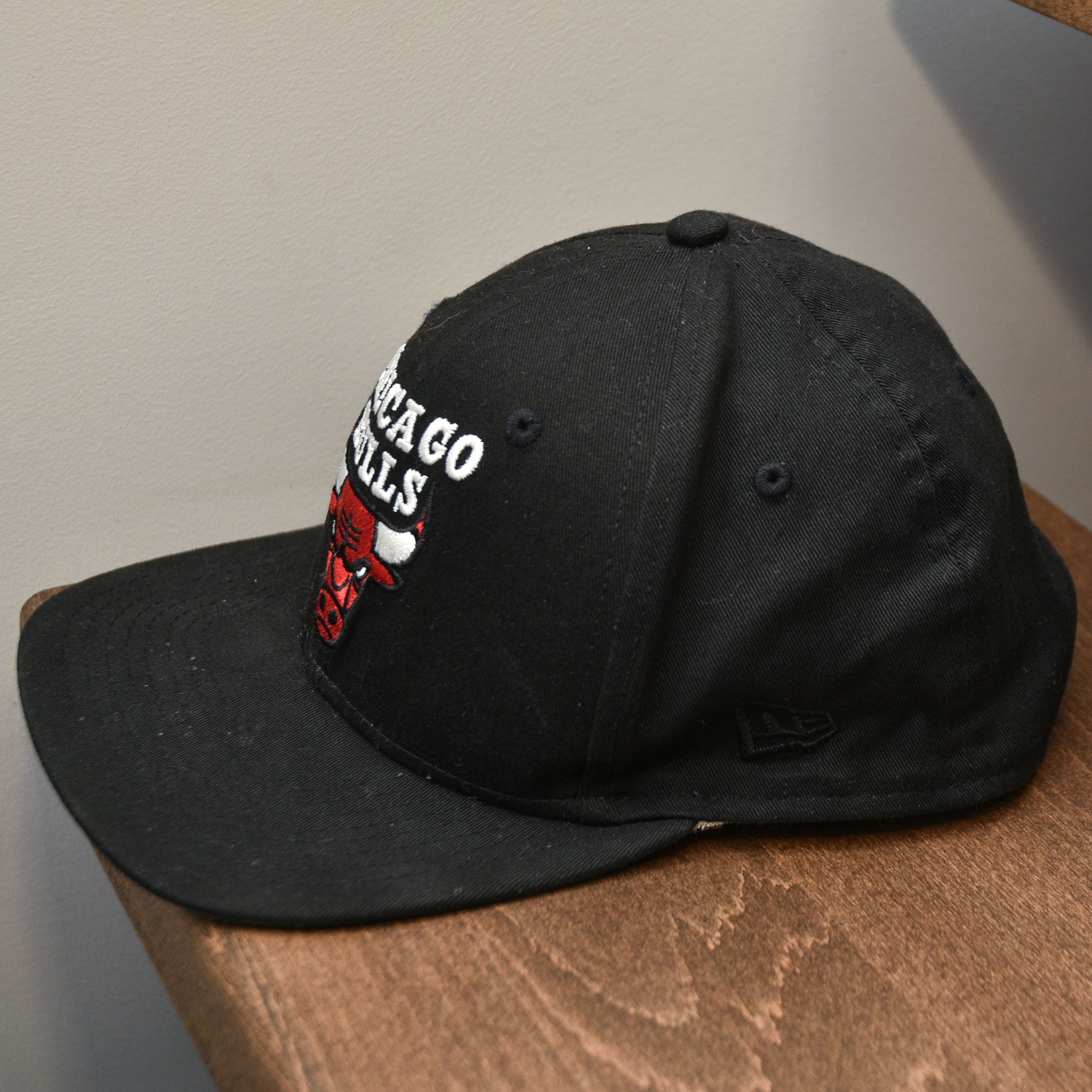 NBA Size 7 1/8 Chicago Bulls New Era fitted hat Size ONE SIZE - 6 Thumbnail