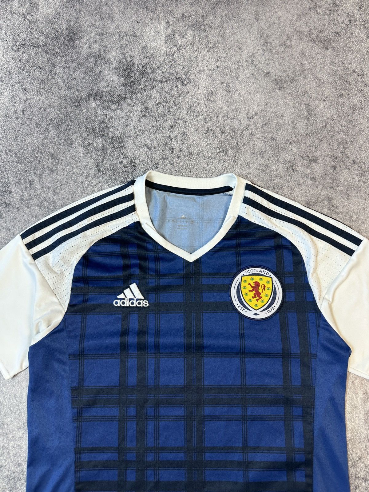 Adidas × Vintage Vintage Adidas Scotland Soccer jersey very rare Blokecore S Size US S / EU 44-46 / 1 - 2 Thumbnail
