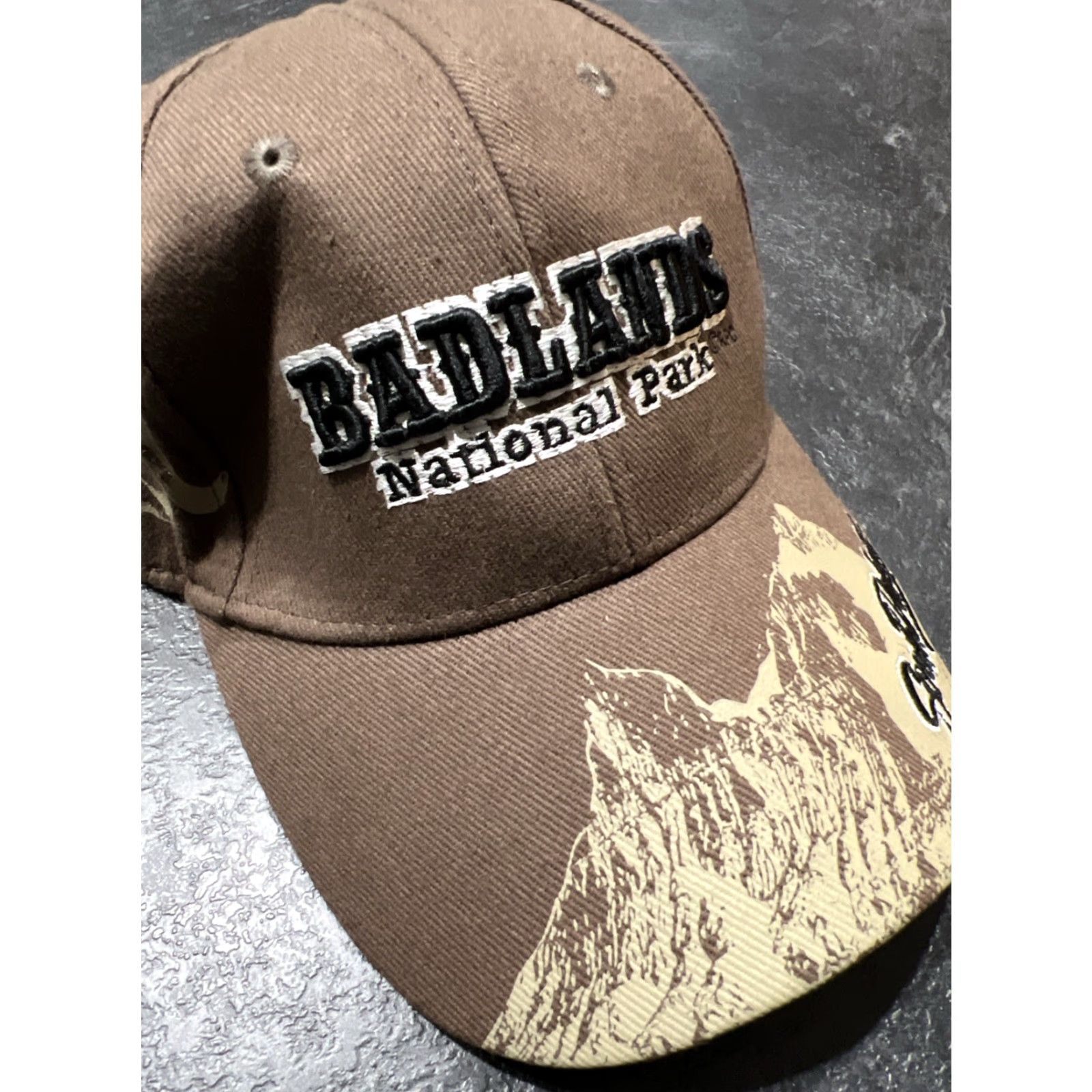 Vintage VINTAGE Ouray Badlands National Park South Dakota Adjustable Baseball Cap Hat Mens One Size Brown USA Outdoor Sports Retro Size US M / EU 48-50 / 2 - 3 Thumbnail