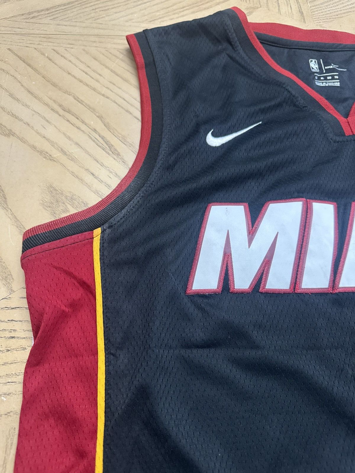 Nike Dwyane Wade Miami Heat Nike Association Edition Swingman Size US L / EU 52-54 / 3 - 4 Thumbnail