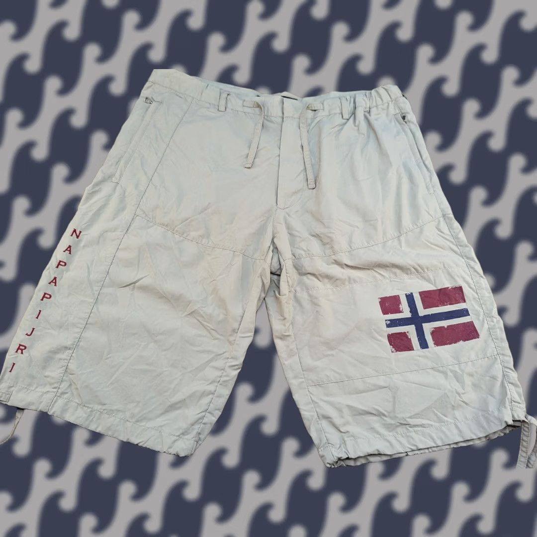Napapijri Napapijri Shorts Mens Size 54 Beige Outdoor Hiking Mountain Trekking Bermuda Casual Travel Pockets Quick Dry 1990s Mens Size US 38 / EU 54 - 1 Thumbnail