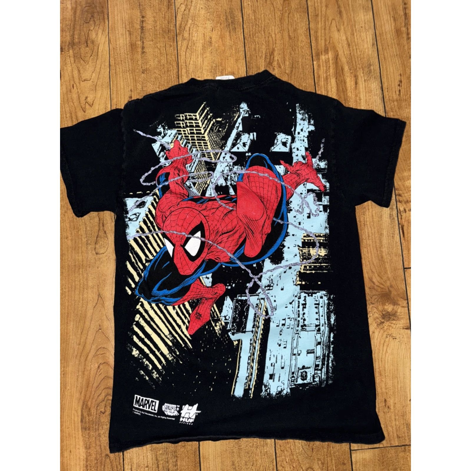 Vintage VINTAGE Huf x Marvel Spiderman T-Shirt Men Small Black 16.5x24 Shirt Mens Small Black Marvel Spiderman T-Shirt Size US S / EU 44-46 / 1 - 4 Thumbnail