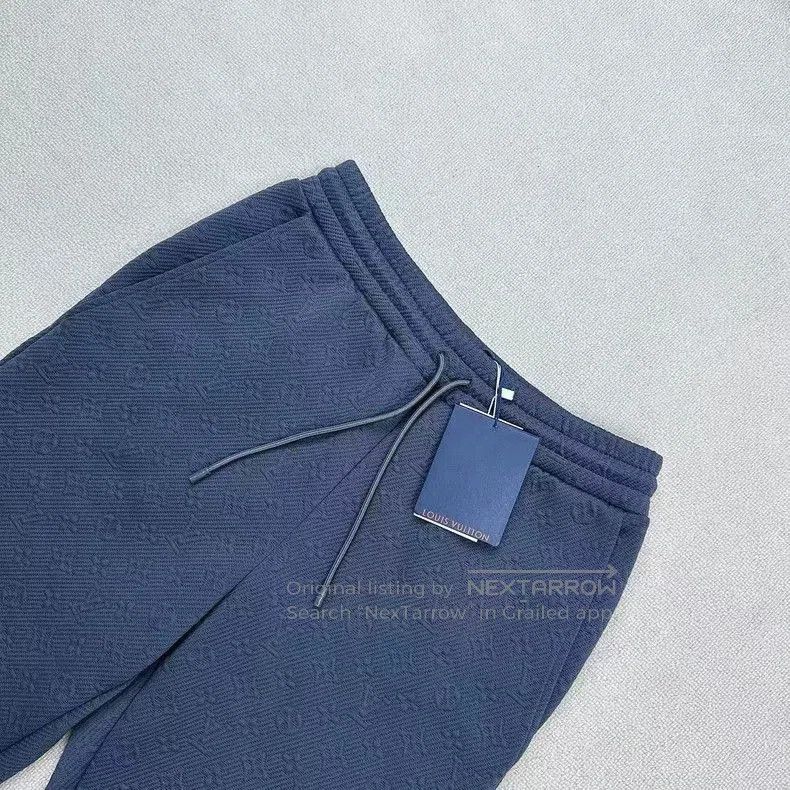 Other Louis Vuitton embossed all. Size US 30 / EU 46 - 3 Thumbnail