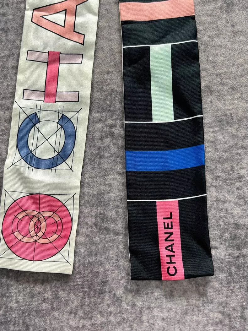 Chanel Chanel New pink macaron logo scarf Size ONE SIZE - 2 Thumbnail