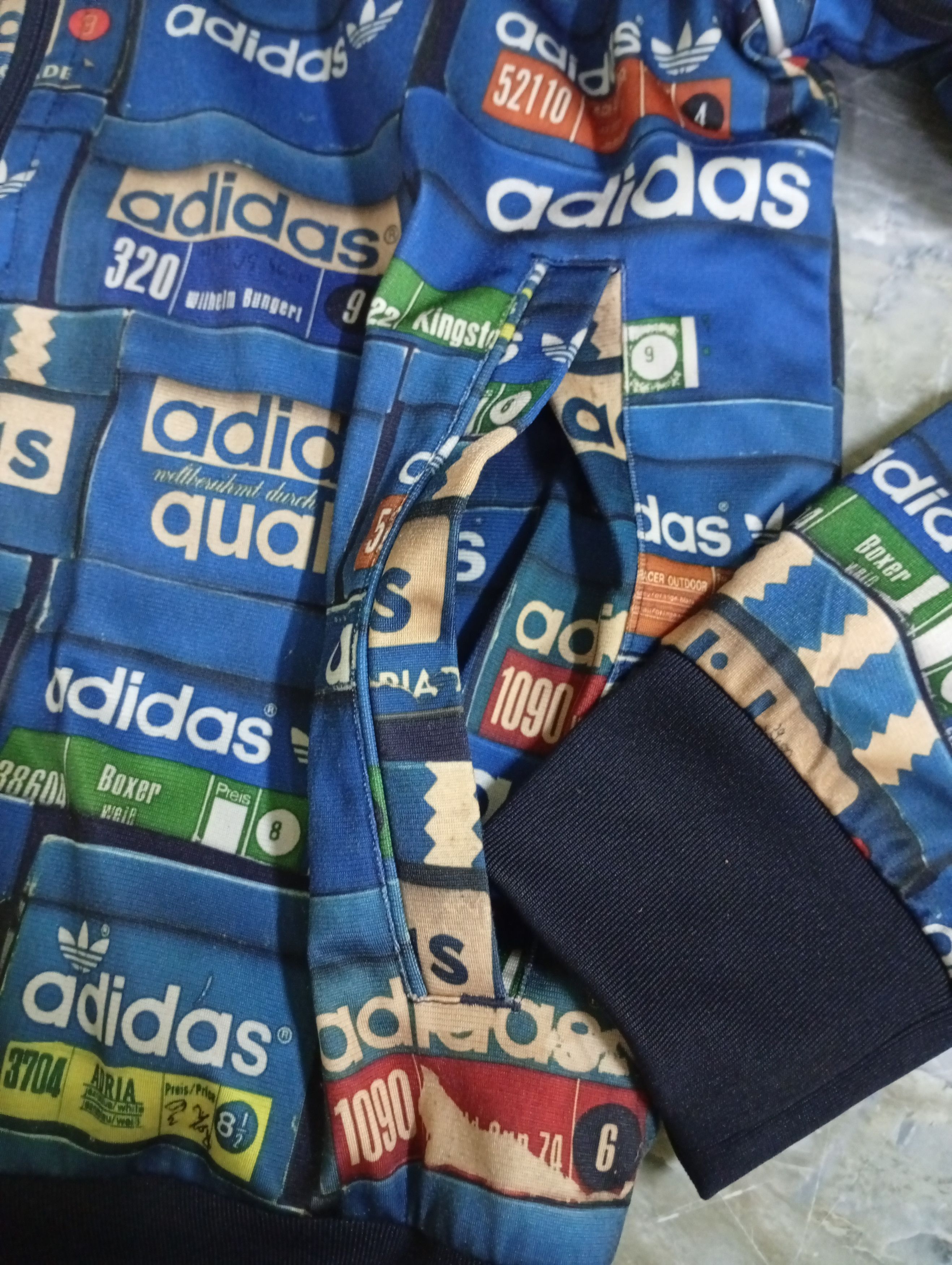 Adidas ADIDAS TRACKTOP X SHOEBOX X REVERSIBLE Size US M / EU 48-50 / 2 - 8 Thumbnail
