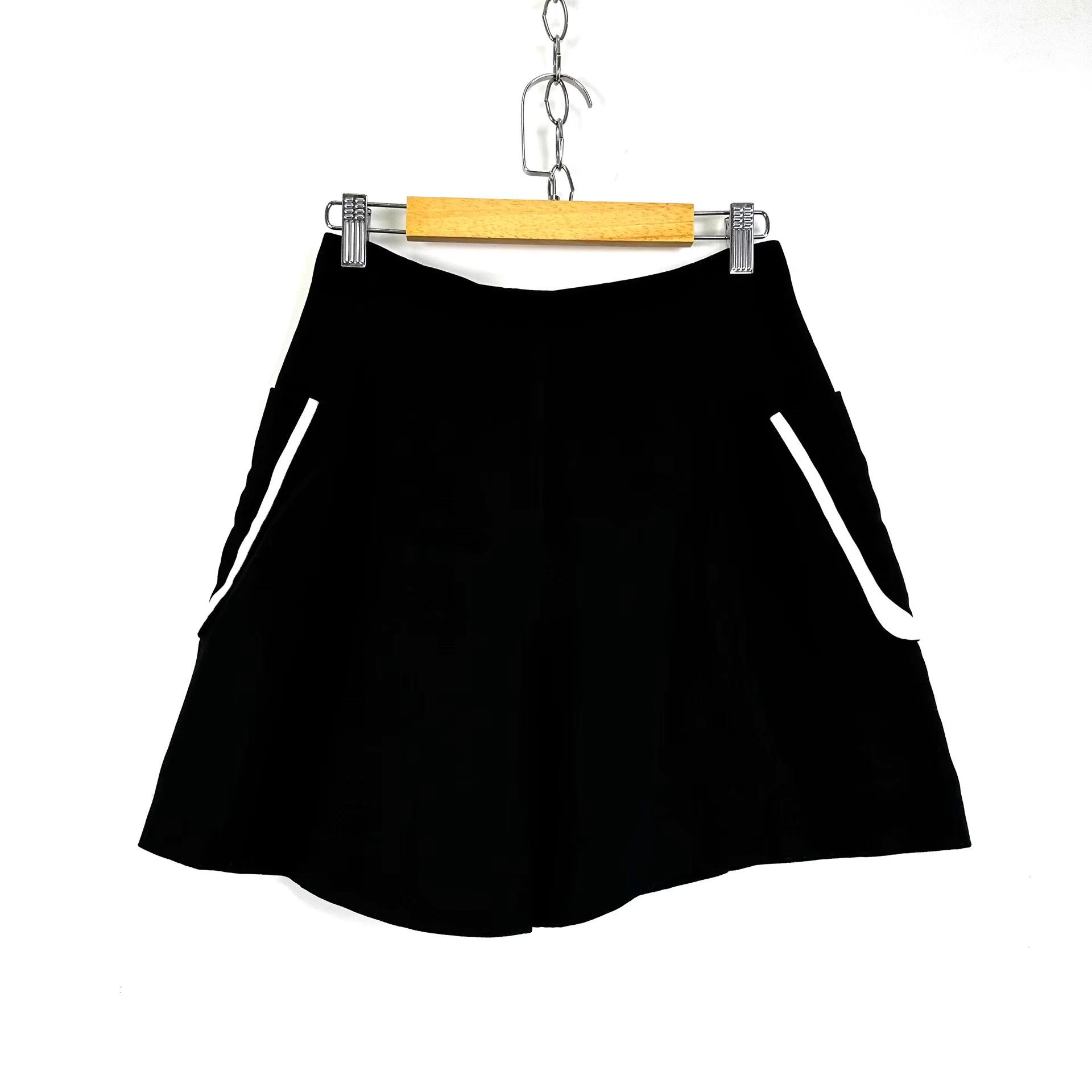 Fendi Fendi Black Double-Breasted Tailored Skirt K12 Size 26" / US 2 / IT 38 - 1 Thumbnail