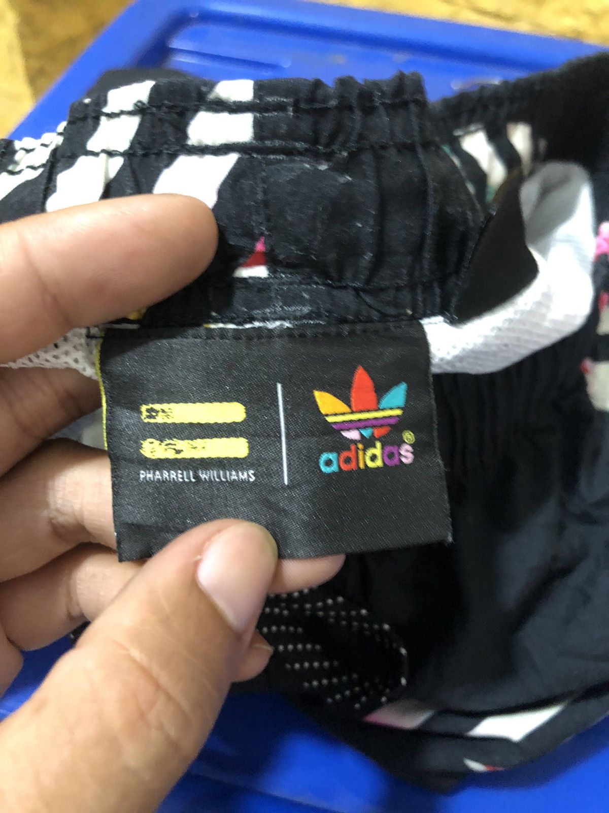 Adidas × Pharrell Adidas X Pharrell Williams Surf Shorts Size US 31 - 4 Thumbnail