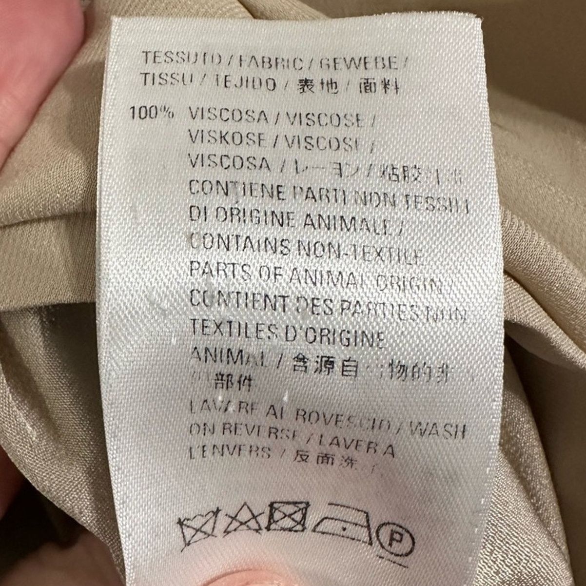 Balenciaga SS20 Unisex Oversized Button Front Shirt size FR 34 Beige Size ONE SIZE - 15 Thumbnail