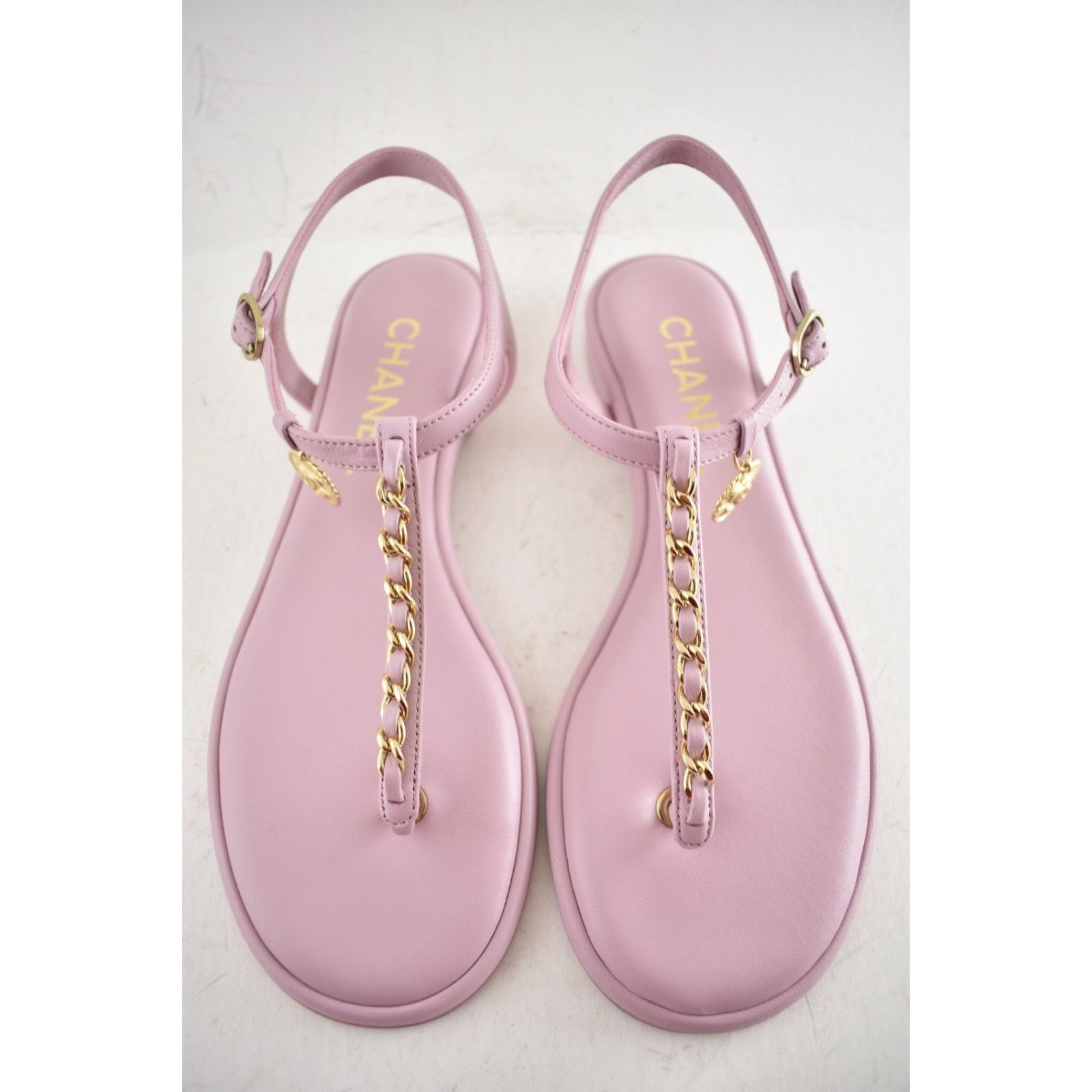 Chanel Chanel Lilac Pink Gold Chain Flat Thong Sandal 39.5 Size US 9.5 / IT 39.5 - 3 Thumbnail