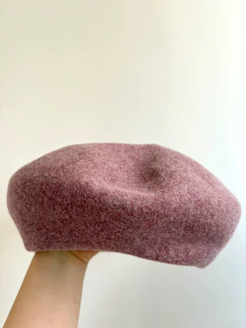 Vivienne Westwood Vivienne Westwood Old pink Saturn beret with plums Size ONE SIZE - 4 Thumbnail