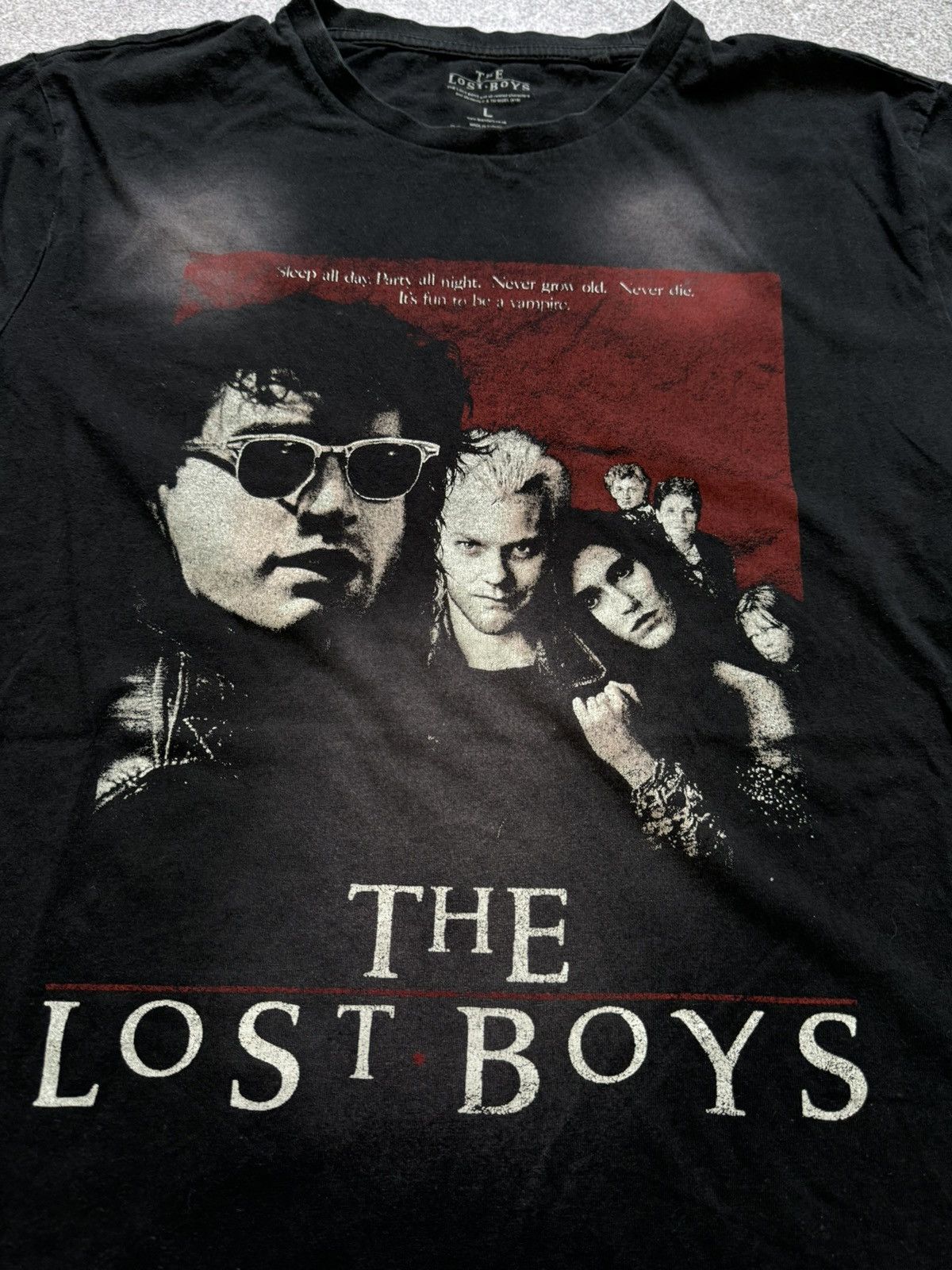 Vintage Vintage The Lost Boys Movie Tee Size US L / EU 52-54 / 3 - 7 Thumbnail