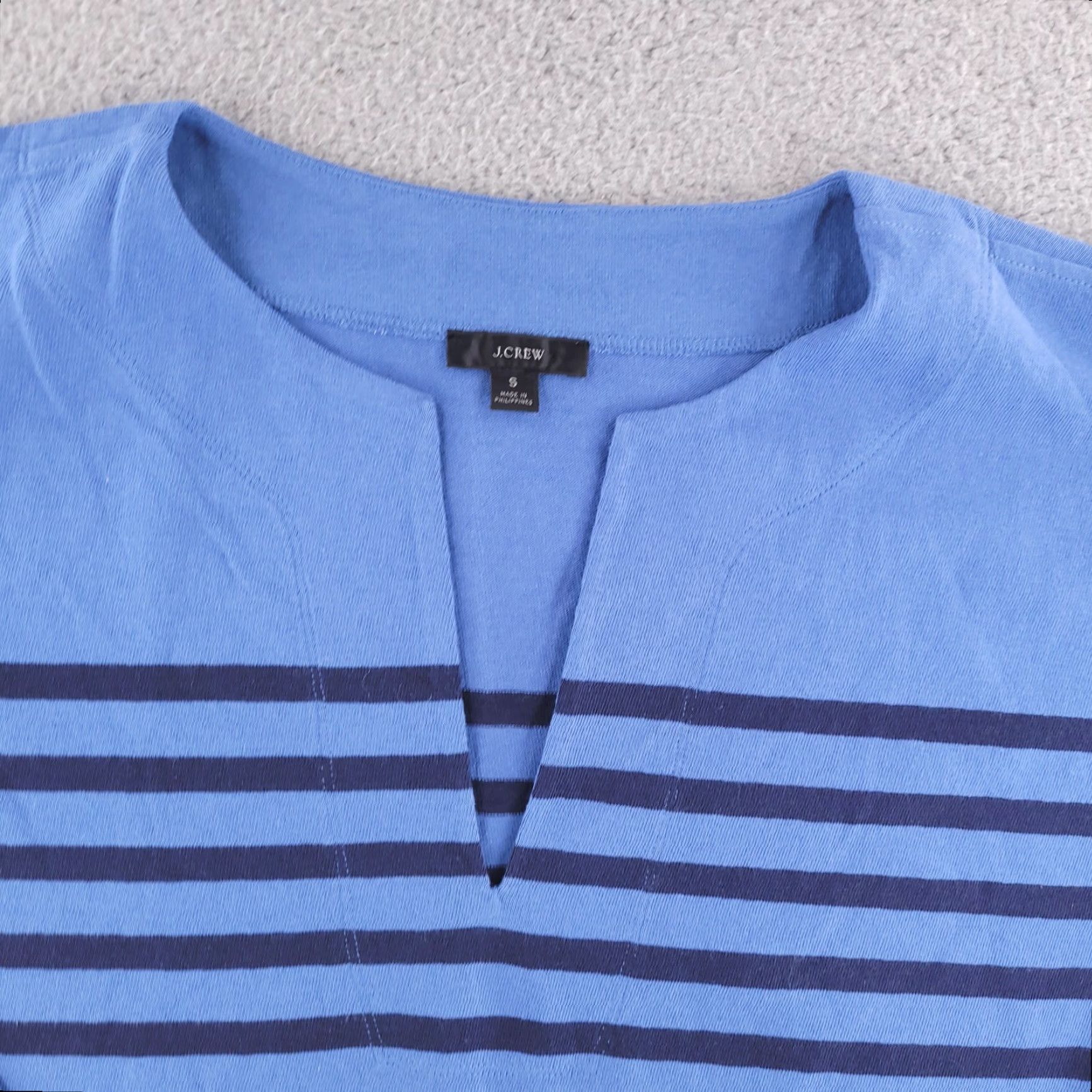 J.Crew J.CREW Sweater Womens Small Blue Stripe Pullover Flare Sleeves Oversized Slouchy V-Neck Knit Pattern: Striped Jeans Shirt? Size S / US 4 / IT 40 - 4 Thumbnail