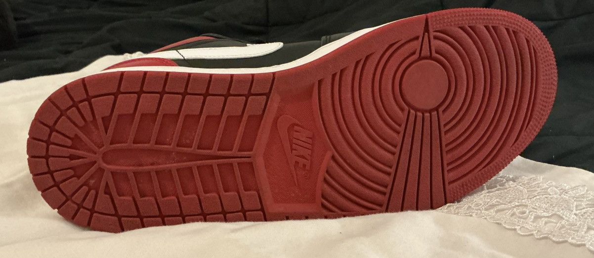 Nike Nike Air Jordan 1 Low – “Alternate Bred Toe” Size 9.5 Size US 9.5 / EU 42-43 - 6 Thumbnail