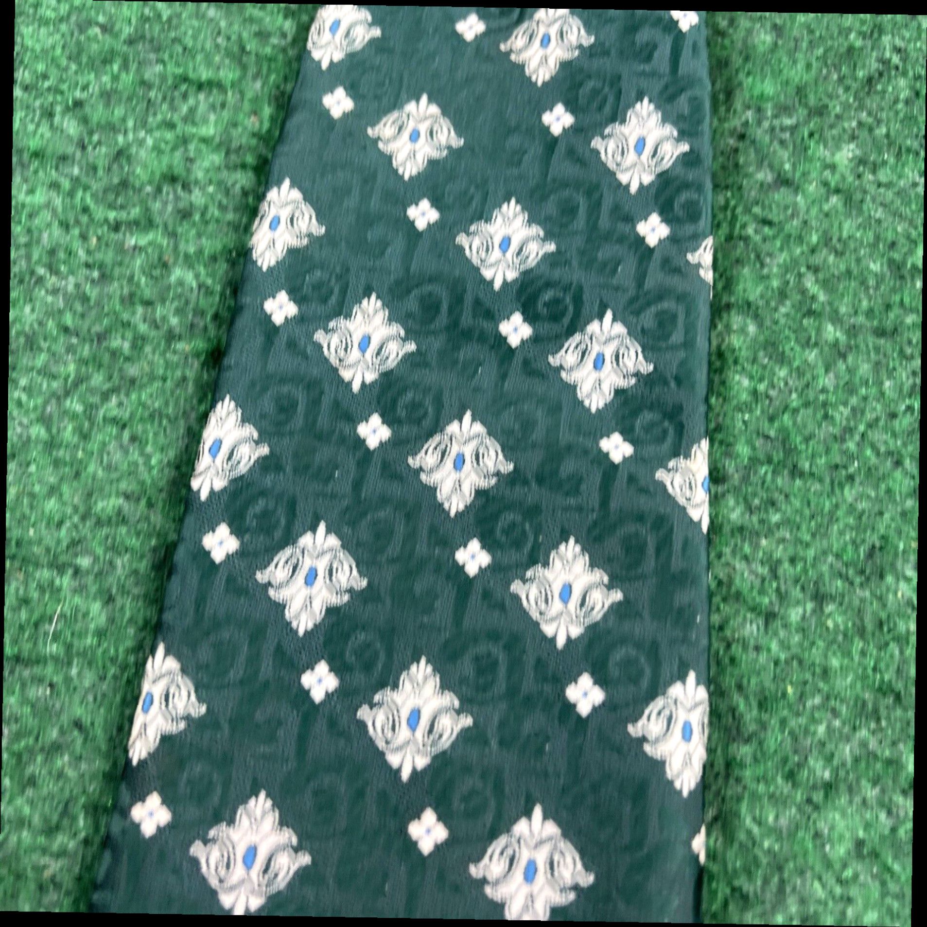 Vintage Vintage 1970s Men's Necktie by Beau Brummel Polyester 4"×54" Green Size ONE SIZE - 3 Thumbnail