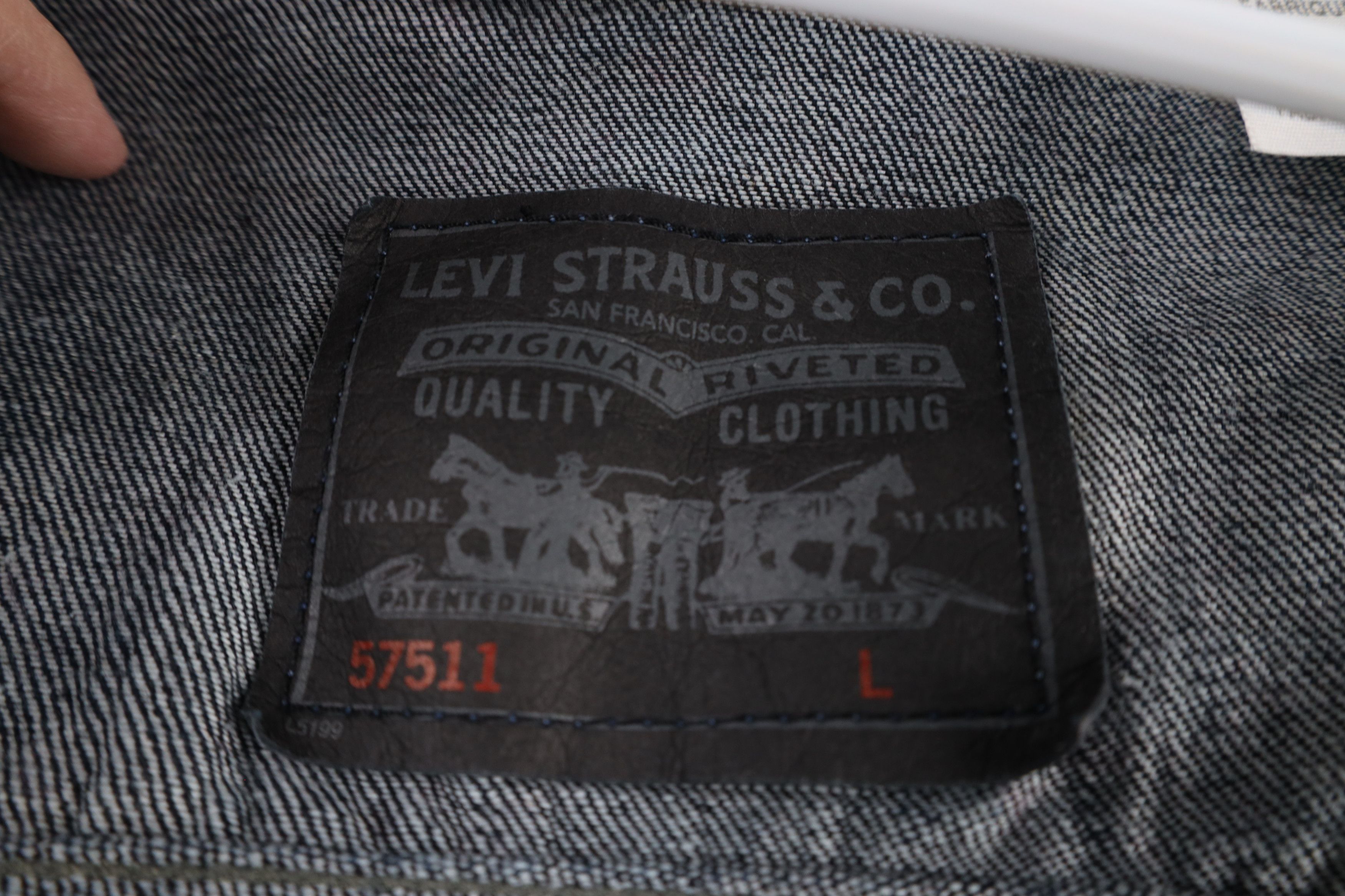 Levi's × Vintage Vintage Y2K Levis Denim Jean Trucker Jacket Indigo Cotton Size L / US 10 / IT 46 - 9 Thumbnail