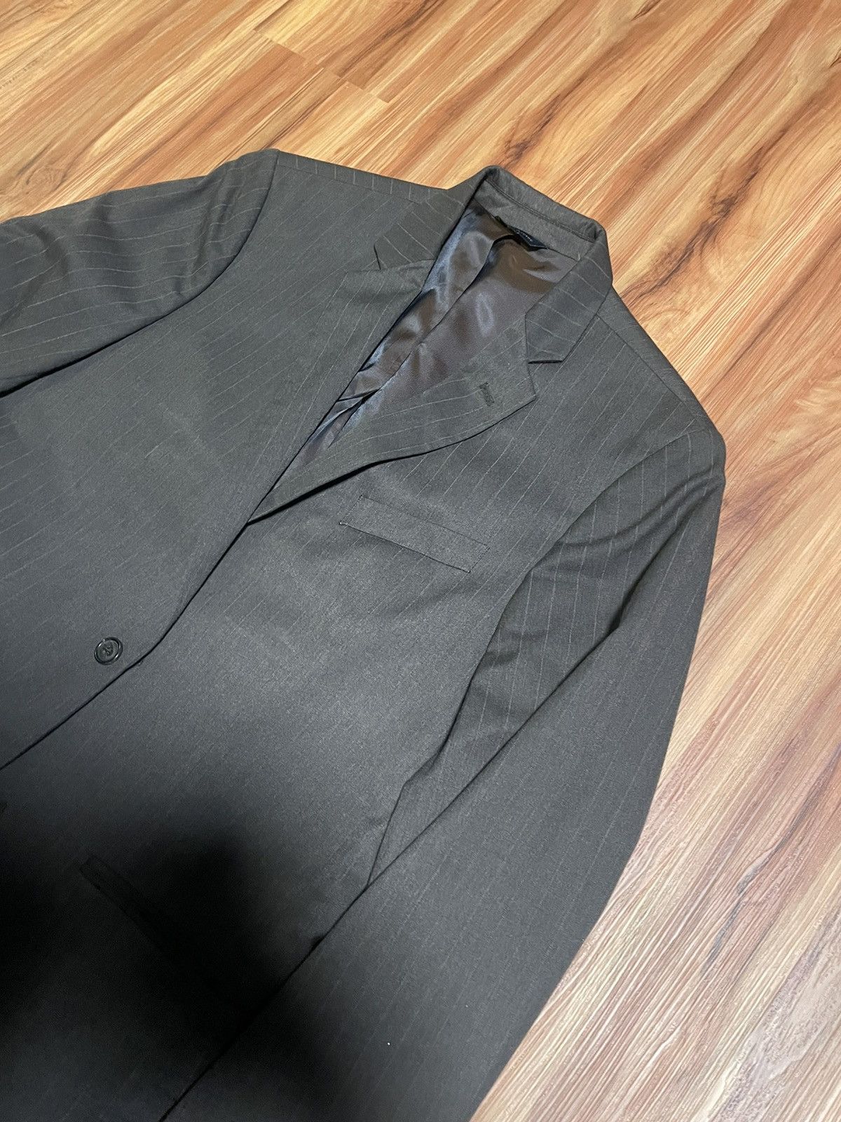 Banana Republic Brown pinstripe suit Size 42L - 2 Thumbnail