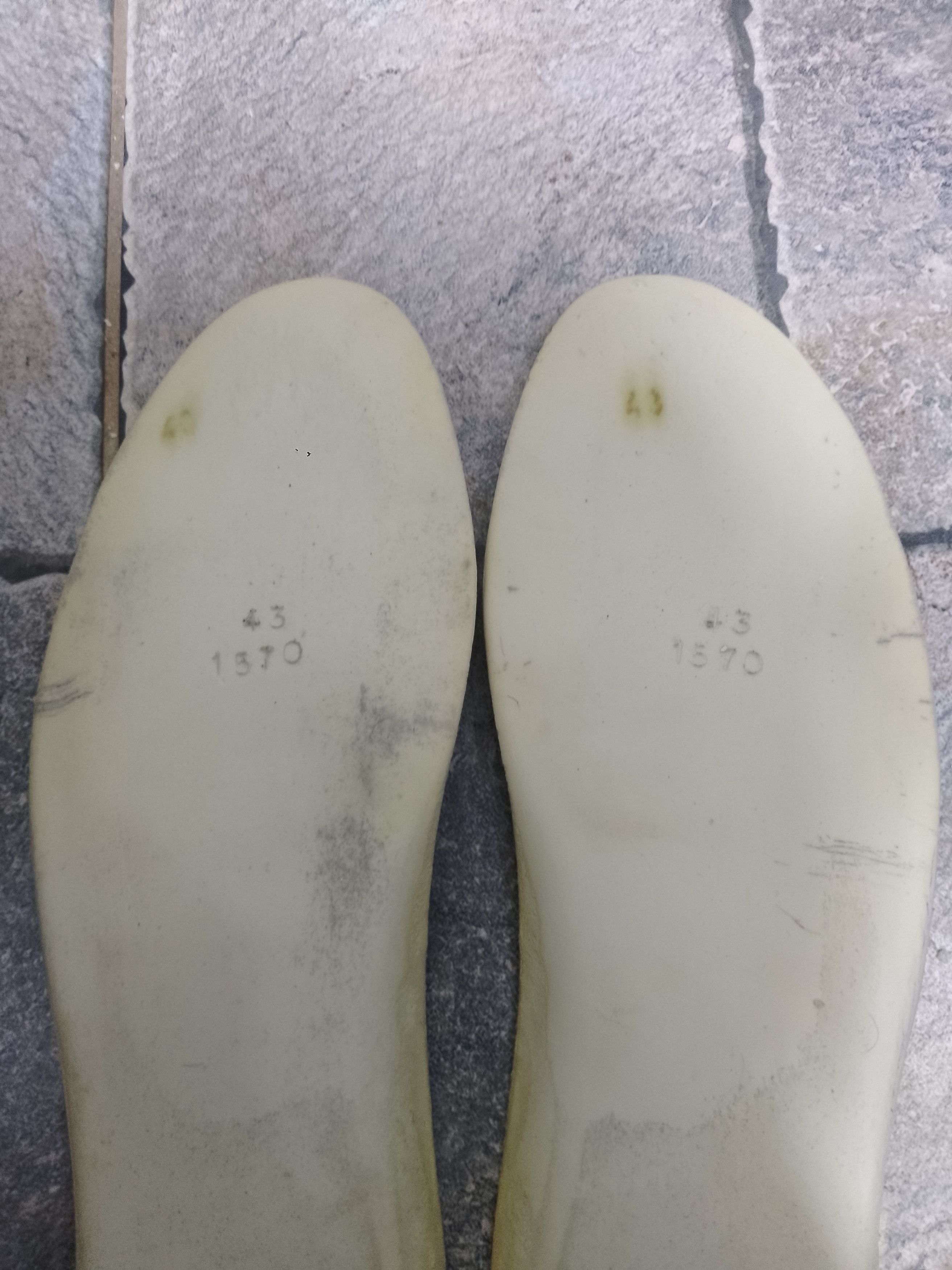 Maison Margiela Maison margiela replica gats Size US 10 / EU 43 - 14 Thumbnail