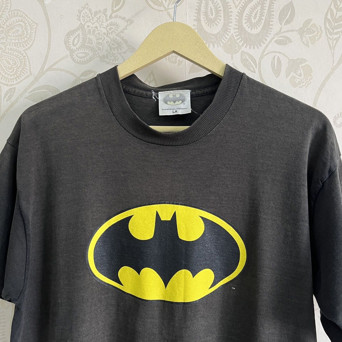 DC Comics × Vintage Faded Black Vintage Batman Single Stitch TShirt 1997 Size US L / EU 52-54 / 3 - 19 Thumbnail