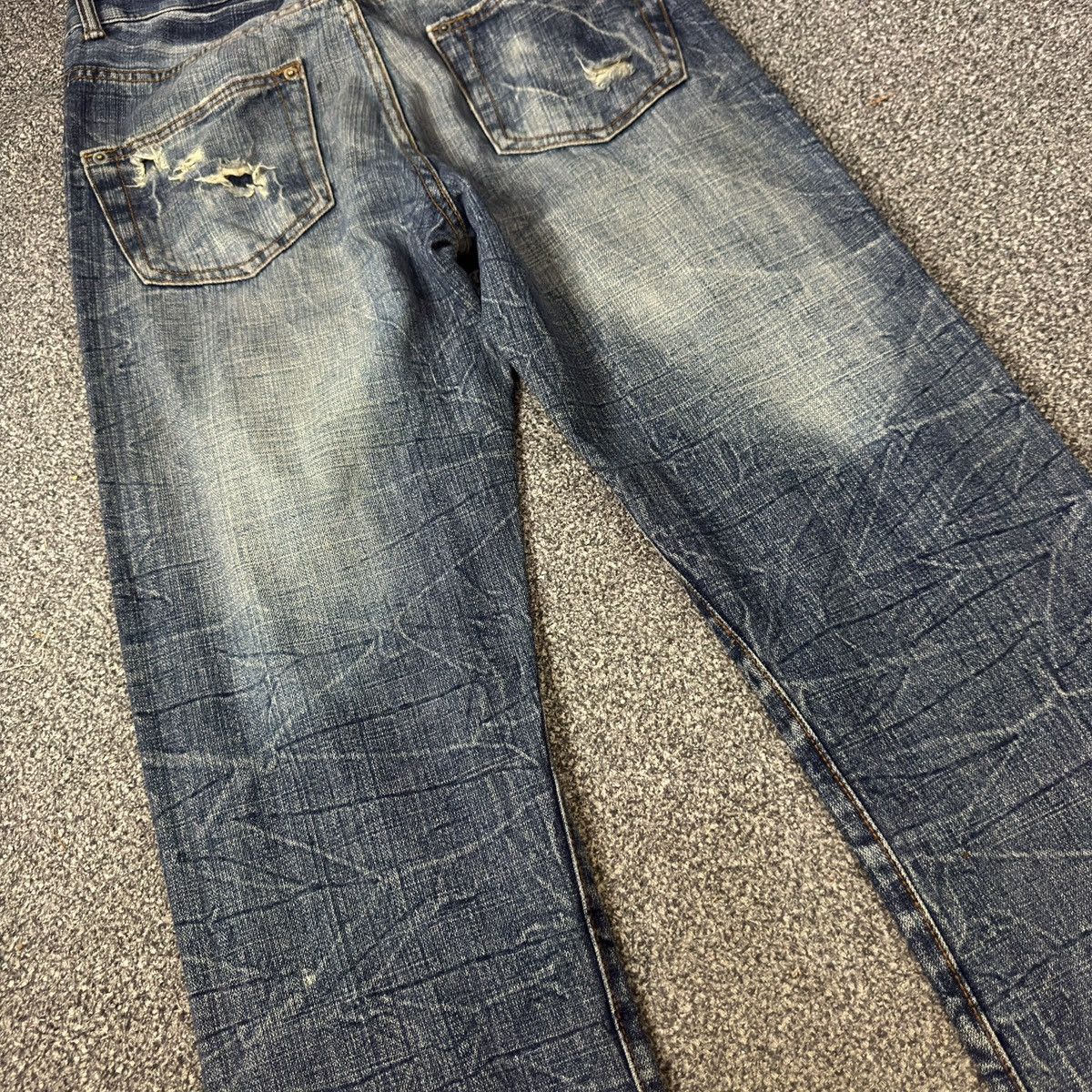 Issey Miyake Japanese Issey Miyake Ciaopanic Clawmark Jeans Distressed Size US 30 / EU 46 - 8 Thumbnail