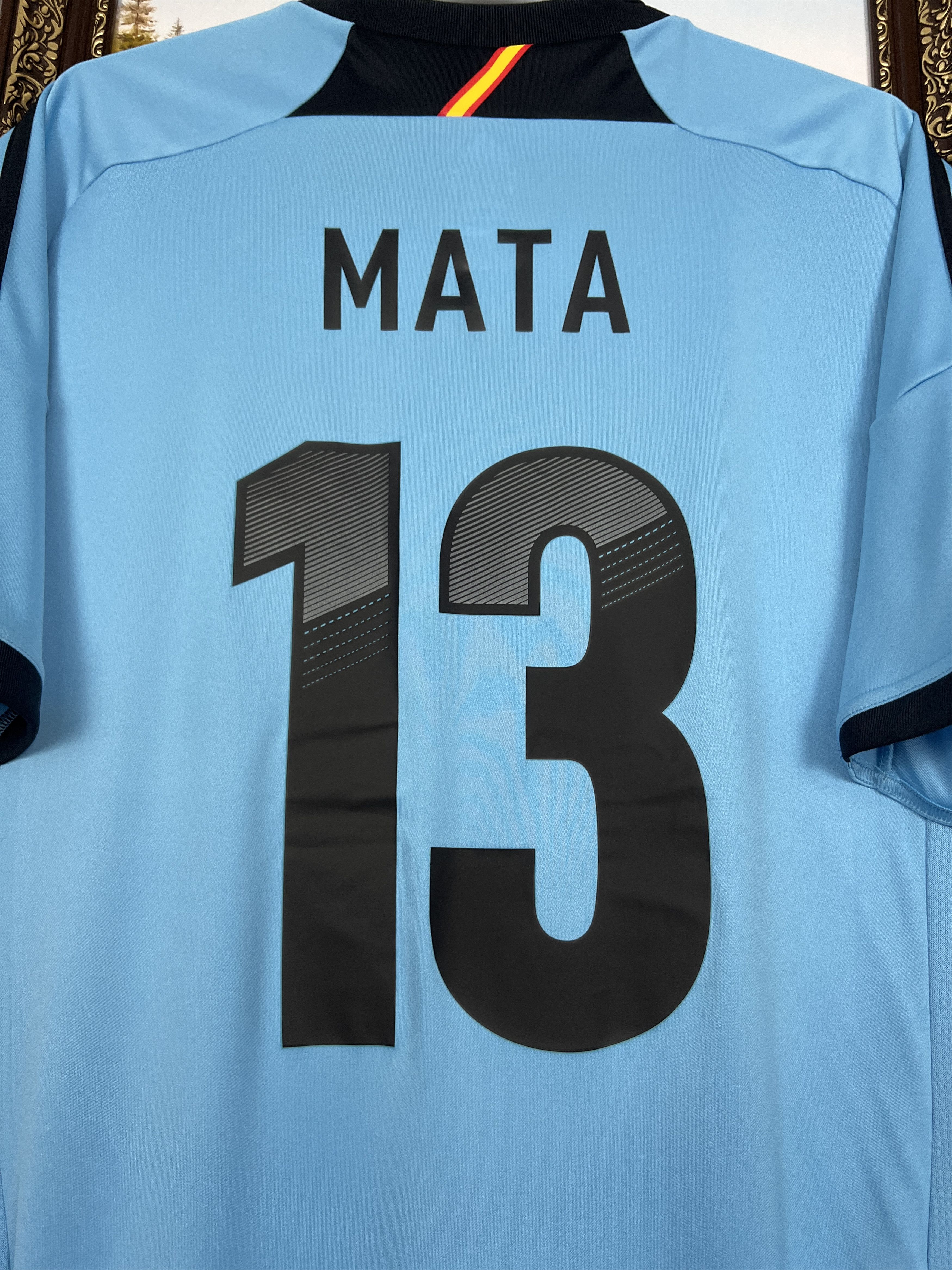 Adidas Spain football shirt 2012 Soccer Mata Jersey Mens Tee Hype Size US L / EU 52-54 / 3 - 2 Thumbnail