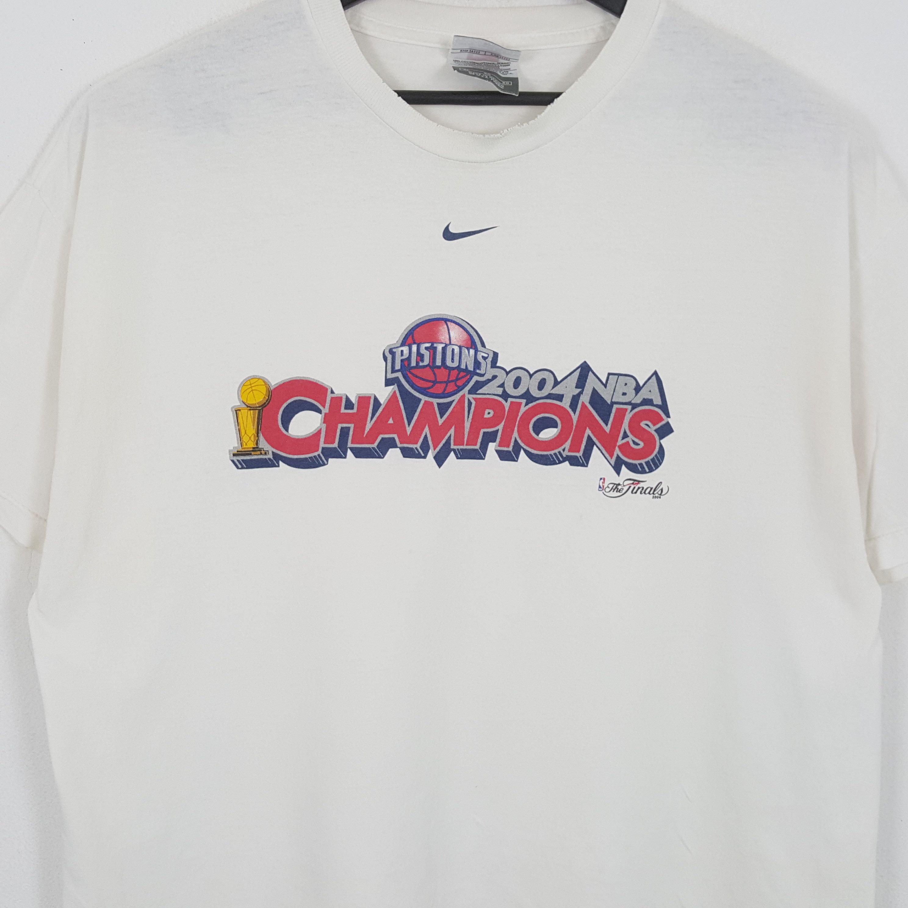 NBA × Nike × Vintage NIKE PISTONS NBA 2004 Basketball Sports Vintage Tshirt Size US XXL / EU 58 / 5 - 2 Thumbnail
