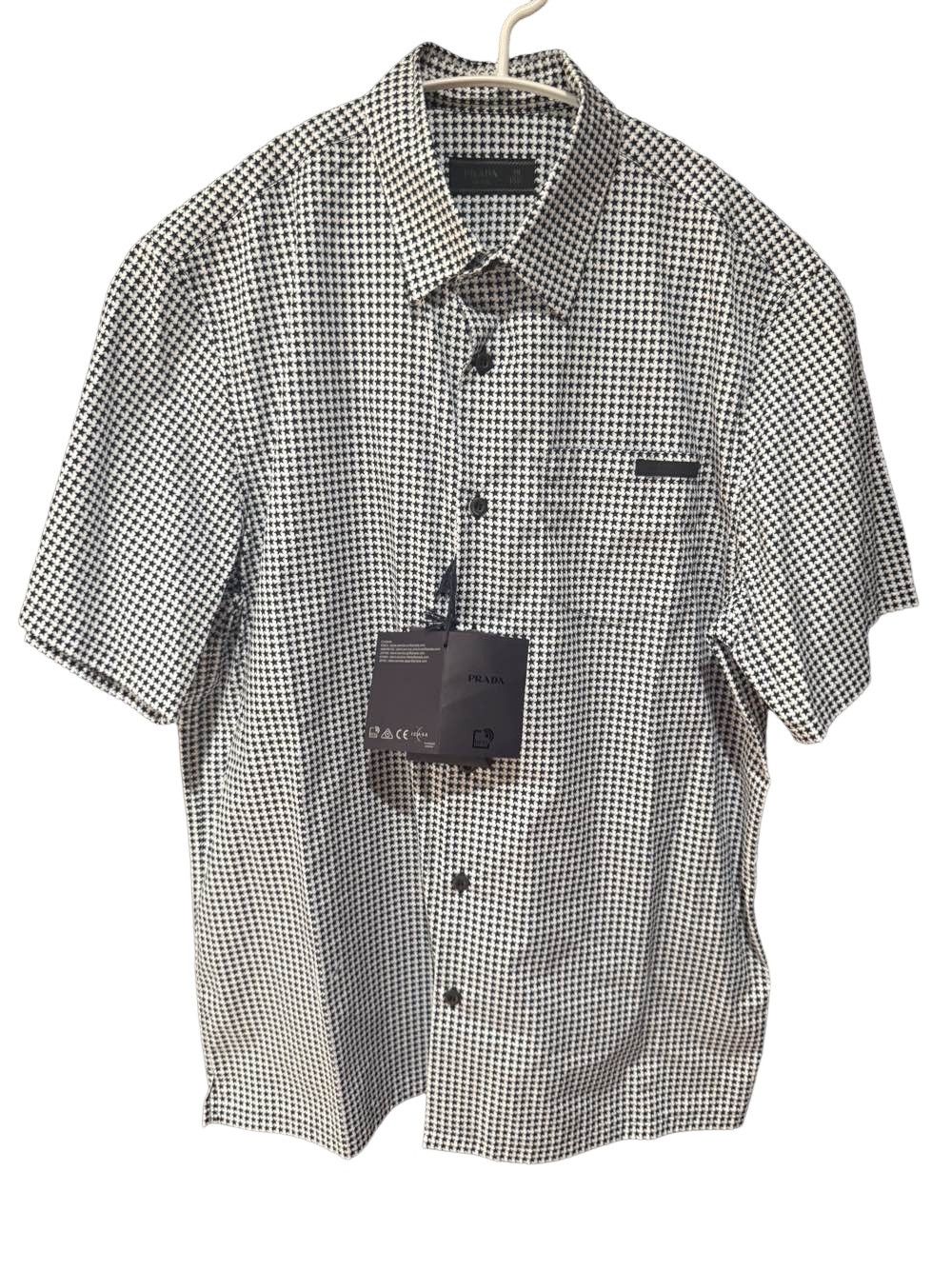 Prada Prada Star Print Button Up Shirt Size M Size US M / EU 48-50 / 2 - 1 Thumbnail