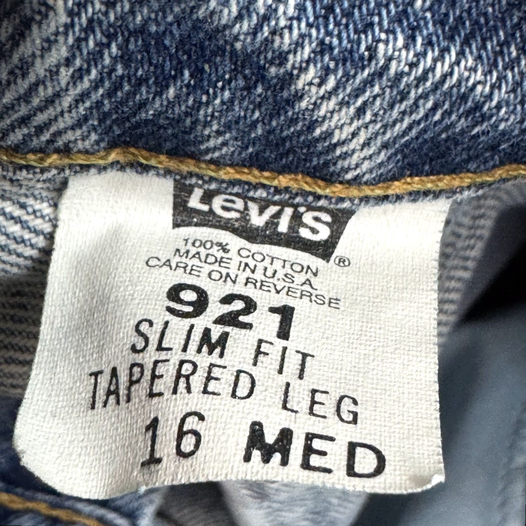Levi's VINTAGE Levi's Jeans Womens 34x32 90s Made USA 921 Sun Fade Pant Blue 34x32 Levi's 500 Series Jeans Womens 90s On Sun Fade 5-Pocket Denim Pants Mens? Size 38" / US 16 / IT 52 - 4 Thumbnail