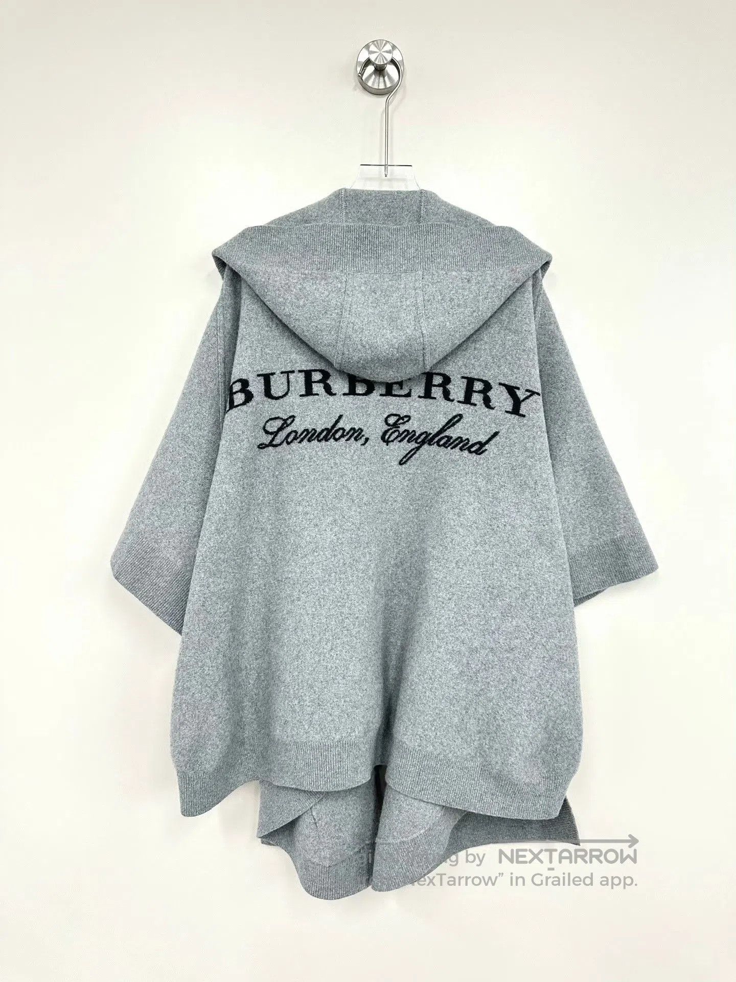 Burberry Burberry Gray Back Logo Hooded Cape. Size M / US 6-8 / IT 42-44 - 2 Thumbnail