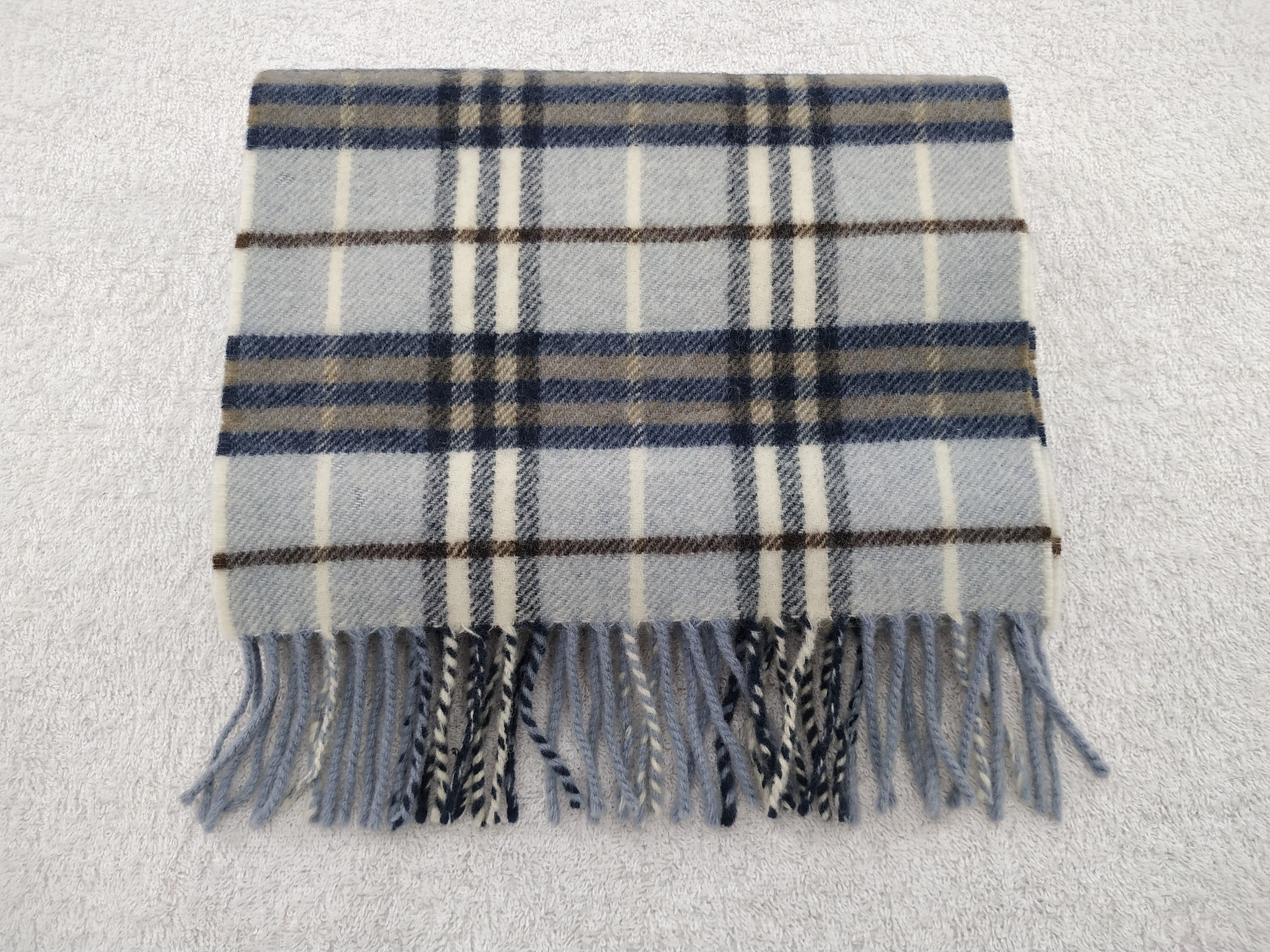 Burberry Vintage Burberry Scarf/Muffler/Neckwear MF307 Size ONE SIZE - 3 Thumbnail