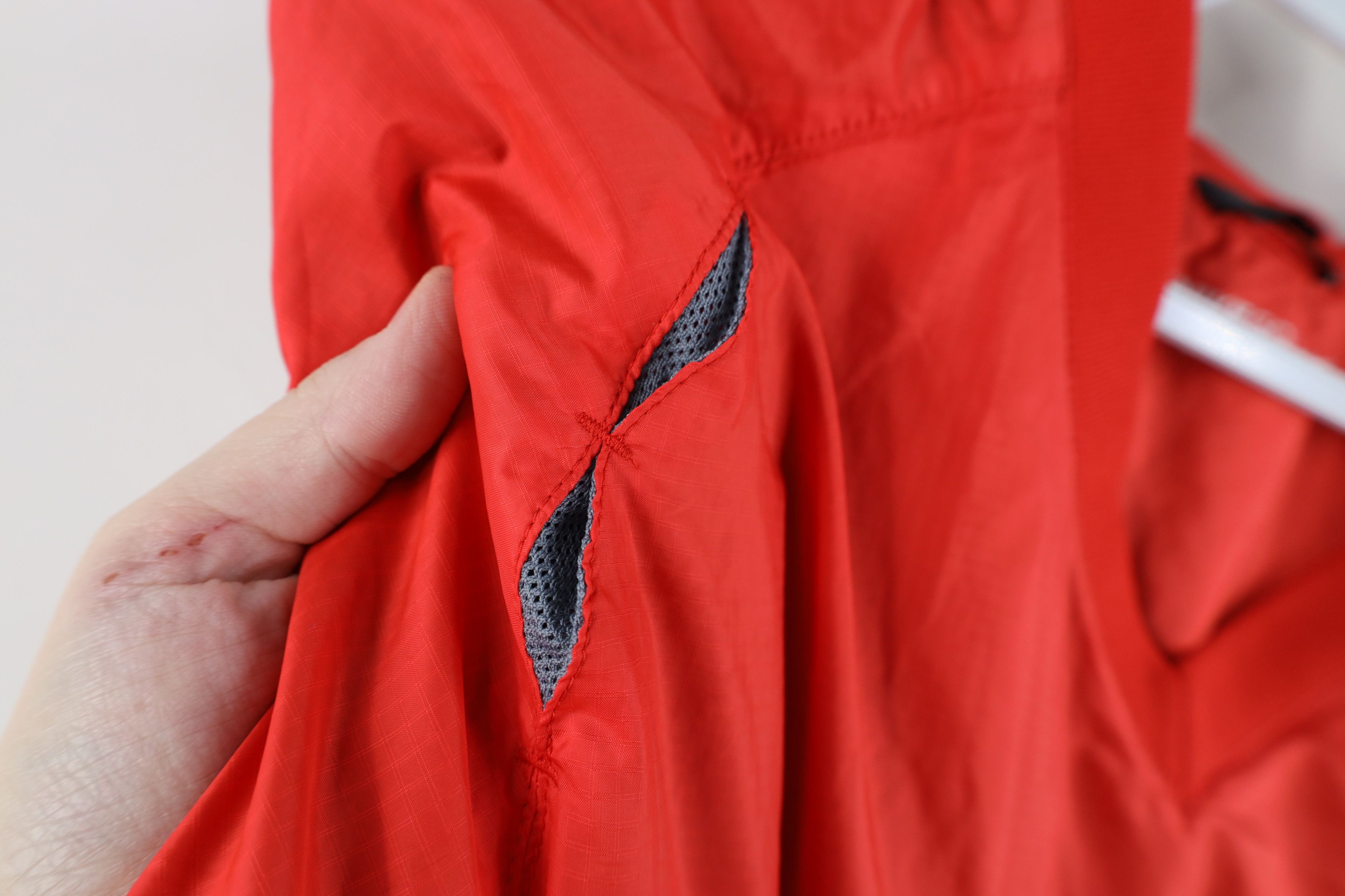 Nike × Vintage Nike Golf Mini Swoosh Lightweight Windbreaker Jacket Red Size US XL / EU 56 / 4 - 11 Thumbnail