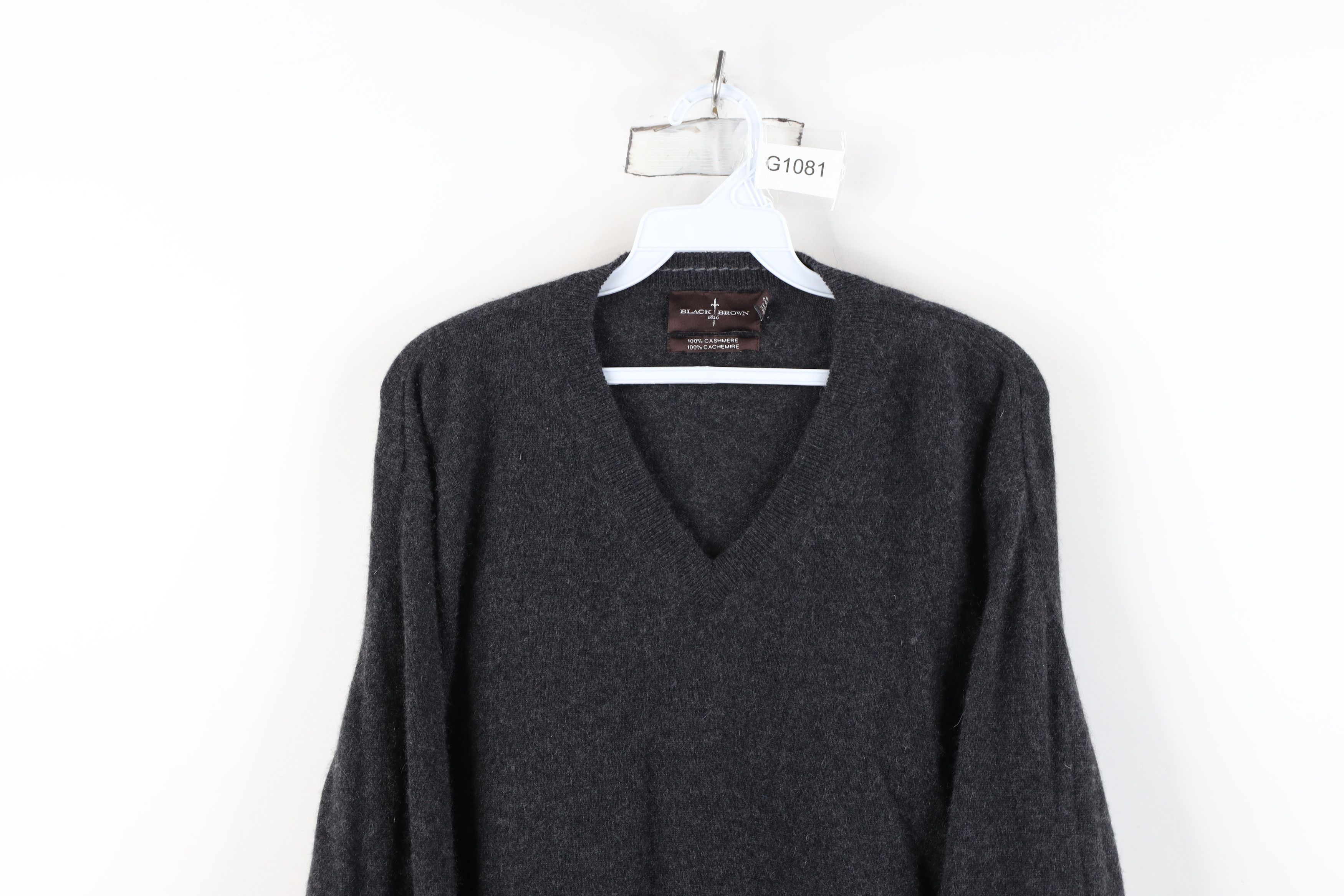Vintage Streetwear Soft Cashmere Knit V-Neck Sweater Charcoal Gray Size US XL / EU 56 / 4 - 2 Thumbnail