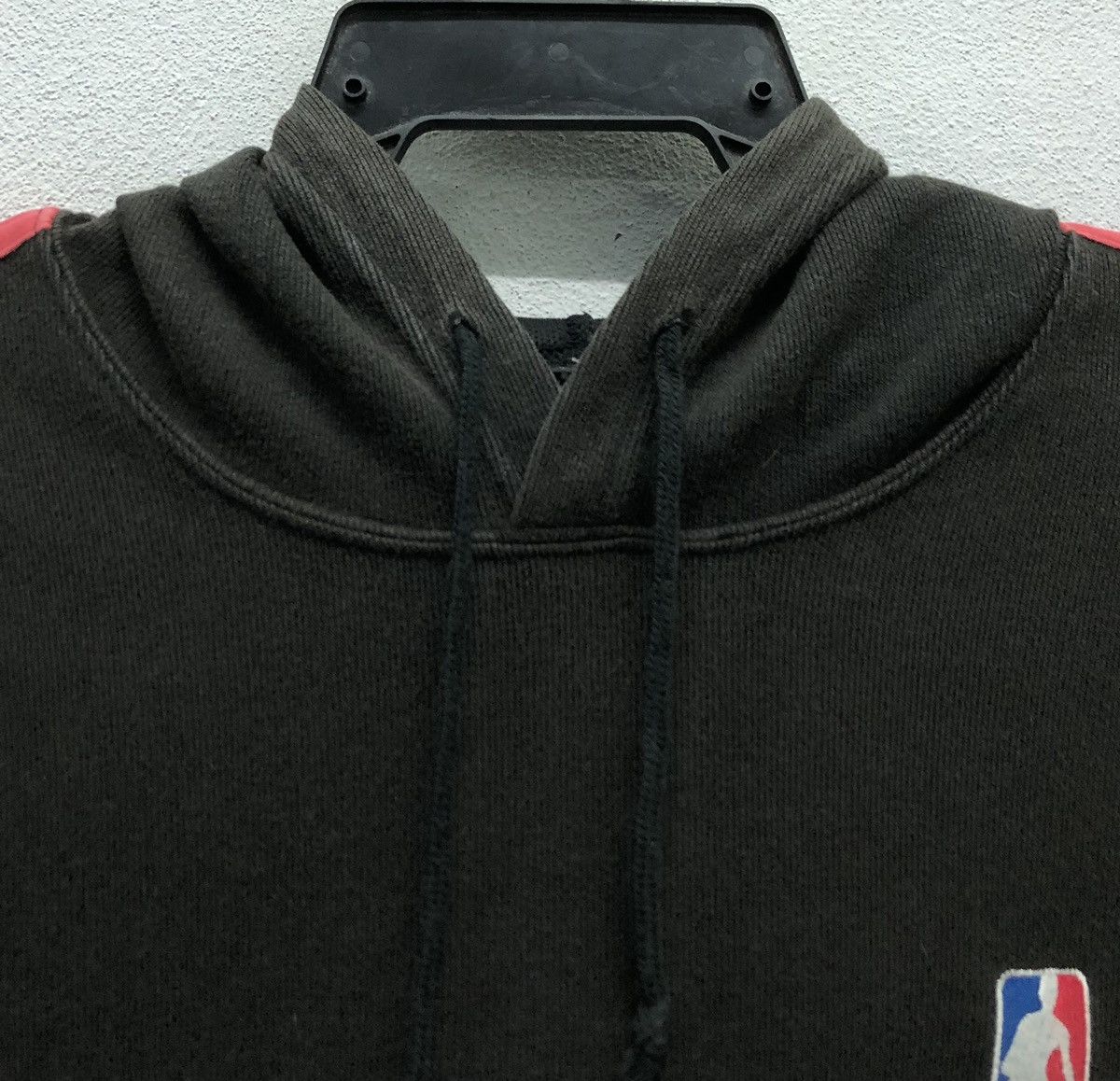 Adidas Adidas NBA Climawarm Hoodie – Black with Red Stripes Size US L / EU 52-54 / 3 - 3 Thumbnail